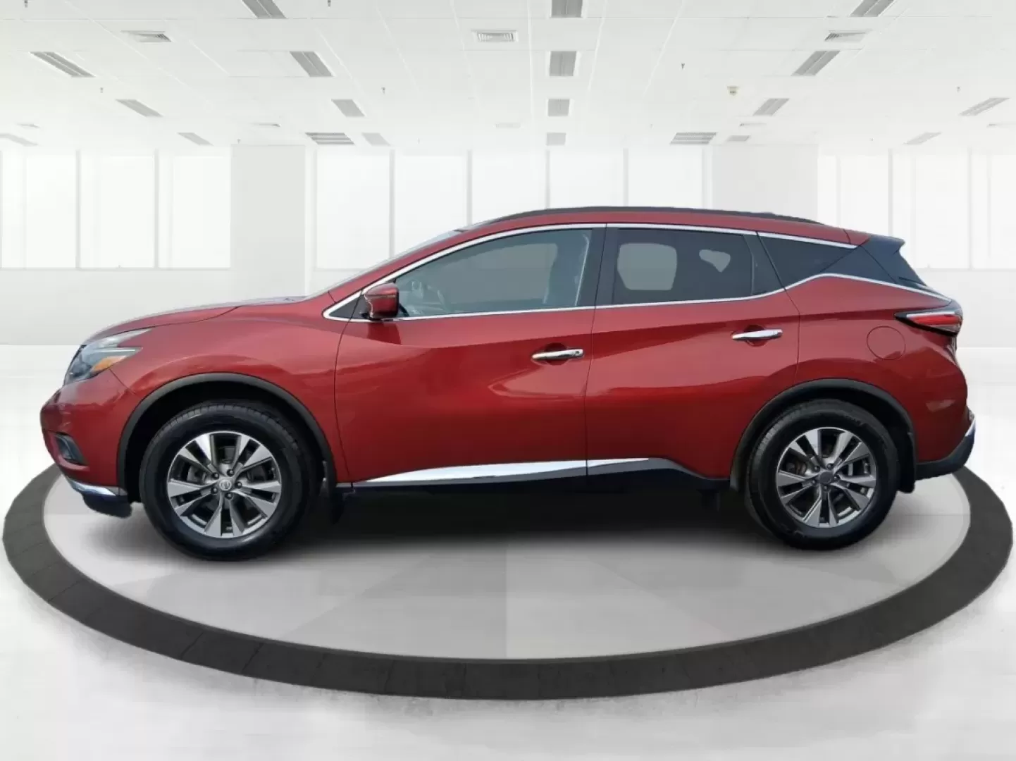 2018 Nissan Murano SV (5N1AZ2MH5JN) with an 3.5L V-6 DOHC engine, CVT transmission, located at 1184 Kauffman Ave, Fairborn, OH, 45324, (937) 908-9800, 39.807072, -84.030914 - Road trips to Yellow Springs, daily commutes down I675, or weekend errands between Wright-Patt and Fairfield Commons-this 2018 Nissan Murano SV is the kind of comfortable, confidence-inspiring SUV that fits real life in Fairborn. With its bold Cayenne Red Metallic finish, roomy cabin, and smart tech - Photo#5