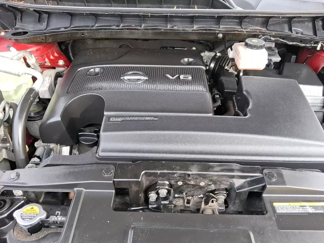 2018 Nissan Murano SV (5N1AZ2MH5JN) with an 3.5L V-6 DOHC engine, CVT transmission, located at 1184 Kauffman Ave, Fairborn, OH, 45324, (937) 908-9800, 39.807072, -84.030914 - Road trips to Yellow Springs, daily commutes down I675, or weekend errands between Wright-Patt and Fairfield Commons-this 2018 Nissan Murano SV is the kind of comfortable, confidence-inspiring SUV that fits real life in Fairborn. With its bold Cayenne Red Metallic finish, roomy cabin, and smart tech - Photo#11