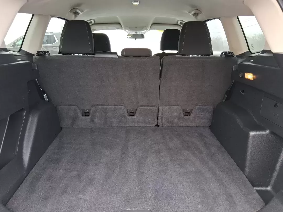 2017 Ford Escape SE (1FMCU0GD5HU) with an 1.5L L4 DOHC 16V engine, 6A transmission, located at 1099 N County Rd 25A , Troy, OH, 45373, (937) 908-9800, 40.057079, -84.212883 - Picture your next Ohio weekend: a quick run up I75 for errands, a family day at Treasure Island Park, or a spontaneous road trip to Dayton-without worrying about space, comfort, or winter-ready confidence. This 2017 Ford Escape SE SUV is built for real life in Troy, offering the easy maneuverability - Photo#12