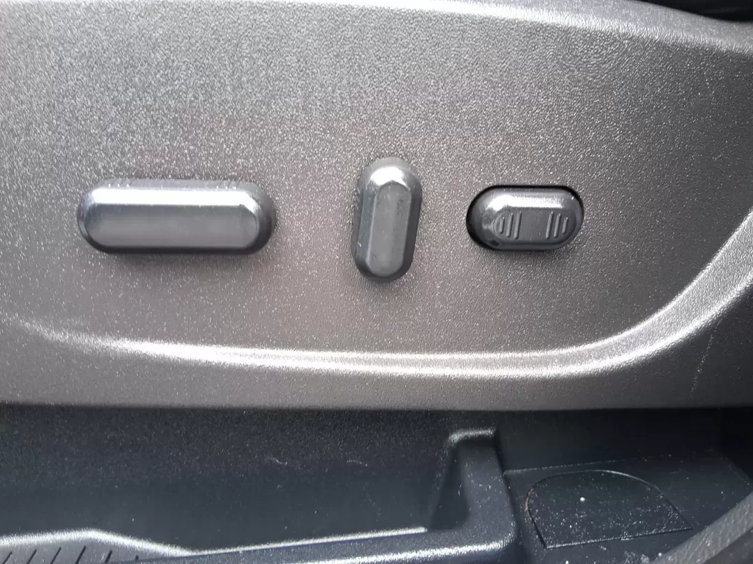 2017 Ford Escape SE (1FMCU0GD5HU) with an 1.5L L4 DOHC 16V engine, 6A transmission, located at 1099 N County Rd 25A , Troy, OH, 45373, (937) 908-9800, 40.057079, -84.212883 - Picture your next Ohio weekend: a quick run up I75 for errands, a family day at Treasure Island Park, or a spontaneous road trip to Dayton-without worrying about space, comfort, or winter-ready confidence. This 2017 Ford Escape SE SUV is built for real life in Troy, offering the easy maneuverability - Photo#18