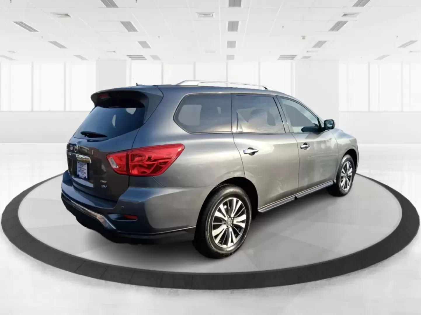 2018 Nissan Pathfinder SV (5N1DR2MM7JC) with an 3.5L V-6 gasoline direct injection engine, CVT transmission, located at 1099 N County Rd 25A , Troy, OH, 45373, (937) 908-9800, 40.057079, -84.212883 - Pack up the kids, the cooler, and the weekend plans-this 2018 Nissan Pathfinder SV is built for real life in Troy, Ohio, whether you're shuttling to practice, commuting down I75, or heading out for a road trip to the Dayton area. With three-row versatility, confident capability, and family-friendly - Photo#2