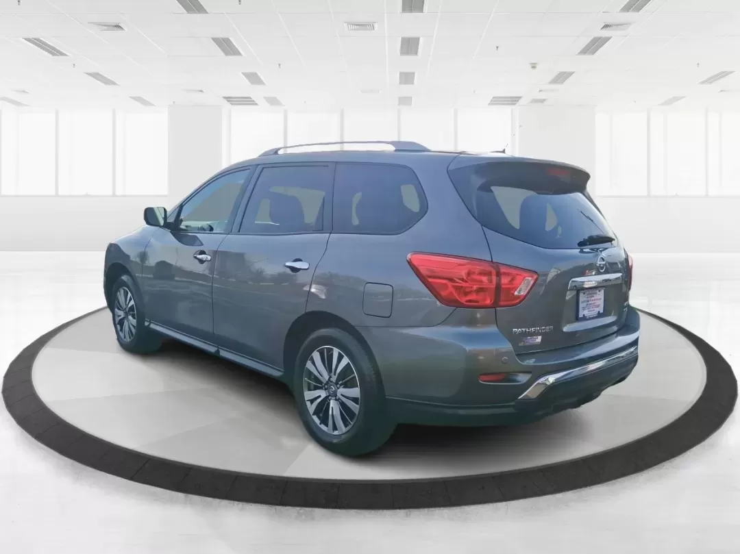 2018 Nissan Pathfinder SV (5N1DR2MM7JC) with an 3.5L V-6 gasoline direct injection engine, CVT transmission, located at 1099 N County Rd 25A , Troy, OH, 45373, (937) 908-9800, 40.057079, -84.212883 - Pack up the kids, the cooler, and the weekend plans-this 2018 Nissan Pathfinder SV is built for real life in Troy, Ohio, whether you're shuttling to practice, commuting down I75, or heading out for a road trip to the Dayton area. With three-row versatility, confident capability, and family-friendly - Photo#4