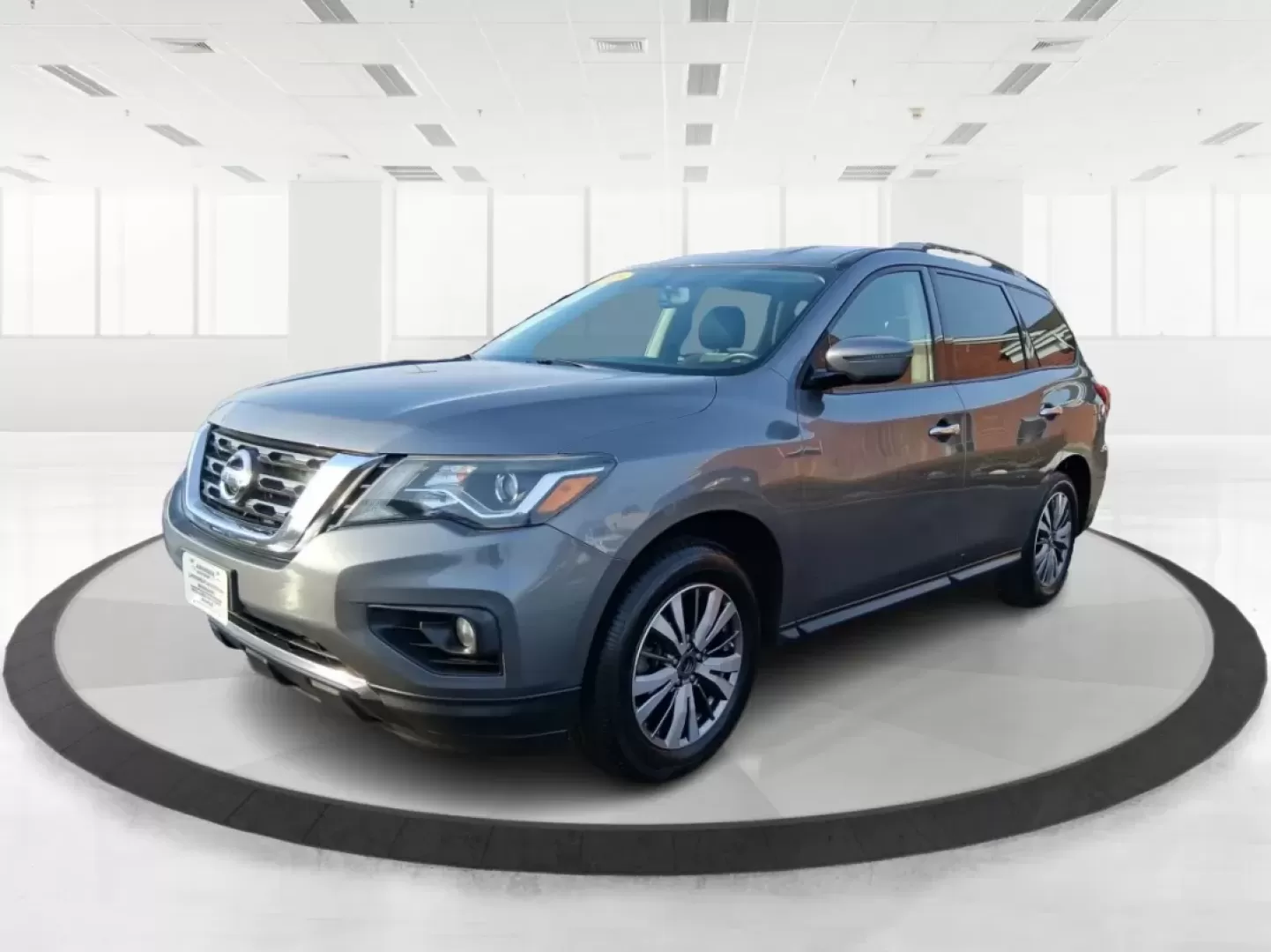 2018 Nissan Pathfinder SV (5N1DR2MM7JC) with an 3.5L V-6 gasoline direct injection engine, CVT transmission, located at 1099 N County Rd 25A , Troy, OH, 45373, (937) 908-9800, 40.057079, -84.212883 - Pack up the kids, the cooler, and the weekend plans-this 2018 Nissan Pathfinder SV is built for real life in Troy, Ohio, whether you're shuttling to practice, commuting down I75, or heading out for a road trip to the Dayton area. With three-row versatility, confident capability, and family-friendly - Photo#8