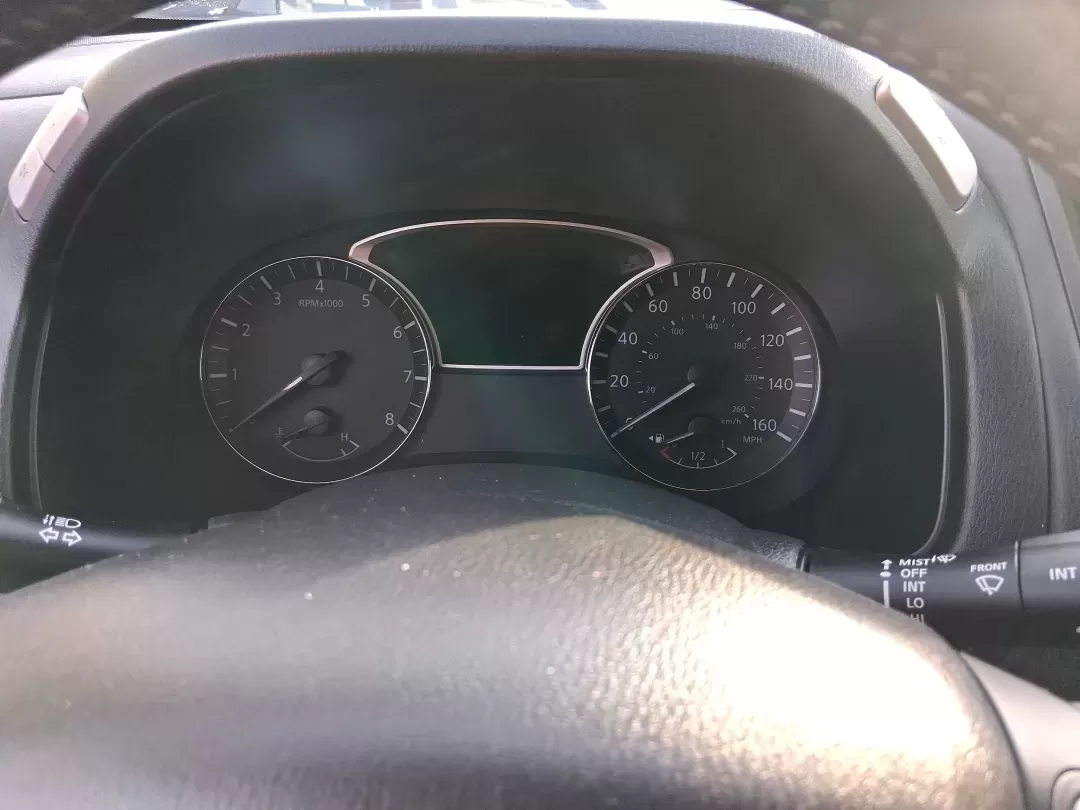 2018 Nissan Pathfinder SV (5N1DR2MM7JC) with an 3.5L V-6 gasoline direct injection engine, CVT transmission, located at 1099 N County Rd 25A , Troy, OH, 45373, (937) 908-9800, 40.057079, -84.212883 - Pack up the kids, the cooler, and the weekend plans-this 2018 Nissan Pathfinder SV is built for real life in Troy, Ohio, whether you're shuttling to practice, commuting down I75, or heading out for a road trip to the Dayton area. With three-row versatility, confident capability, and family-friendly - Photo#15