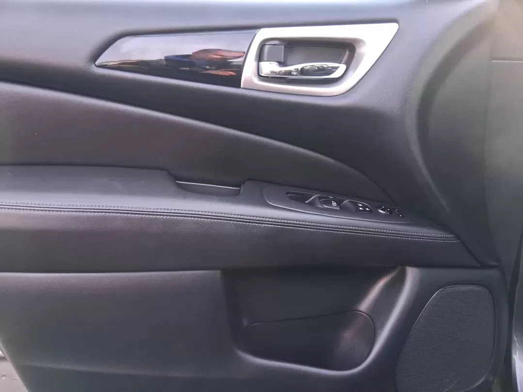 2018 Nissan Pathfinder SV (5N1DR2MM7JC) with an 3.5L V-6 gasoline direct injection engine, CVT transmission, located at 1099 N County Rd 25A , Troy, OH, 45373, (937) 908-9800, 40.057079, -84.212883 - Pack up the kids, the cooler, and the weekend plans-this 2018 Nissan Pathfinder SV is built for real life in Troy, Ohio, whether you're shuttling to practice, commuting down I75, or heading out for a road trip to the Dayton area. With three-row versatility, confident capability, and family-friendly - Photo#18