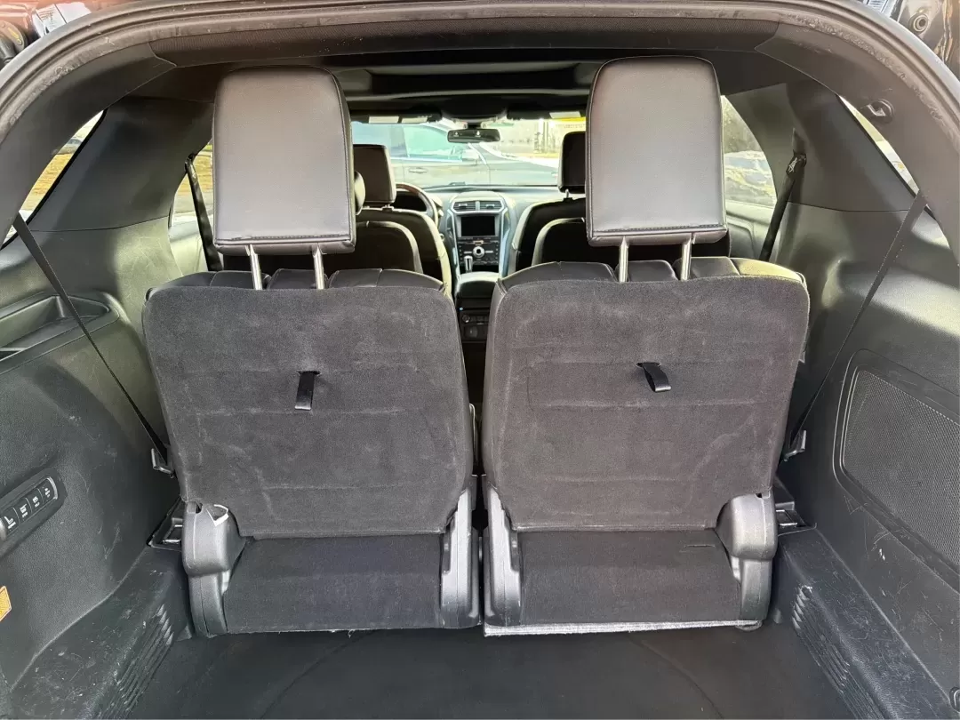 2018 Ford Explorer Platinum (1FM5K8HT1JG) with an EcoBoost 3.5L V-6 gasoline direct injection engine, 6A transmission, located at 8750 N County Rd 25A, Piqua, OH, 45356, (937) 908-9800, 40.164391, -84.232513 - Load up the family, cue the road-trip playlist, and point your weekend plans toward Indian Lake or a quick getaway down I75-this 2018 Ford Explorer Platinum is built for real-life Ohio driving. With confident 4WD/AWD traction, three-row versatility, and premium comfort, it's an ideal SUV for growing - Photo#12