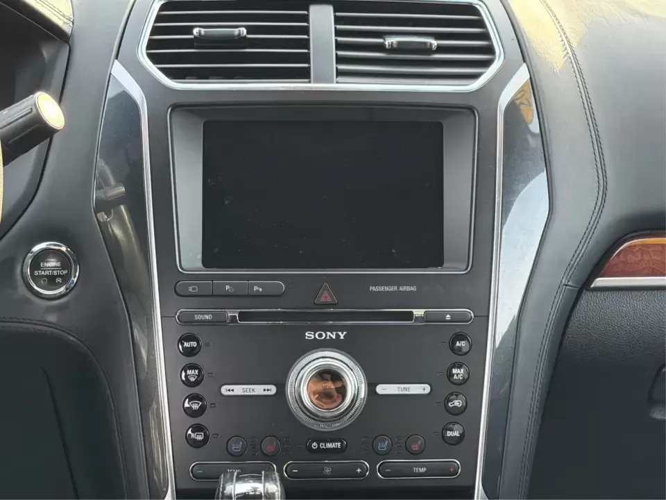 2018 Ford Explorer Platinum (1FM5K8HT1JG) with an EcoBoost 3.5L V-6 gasoline direct injection engine, 6A transmission, located at 401 Woodman Dr, Riverside, OH, 45431, (937) 908-9800, 39.760899, -84.123421 - Load up the family, cue the road-trip playlist, and point your weekend plans toward Indian Lake or a quick getaway down I75-this 2018 Ford Explorer Platinum is built for real-life Ohio driving. With confident 4WD/AWD traction, three-row versatility, and premium comfort, it's an ideal SUV for growing - Photo#13