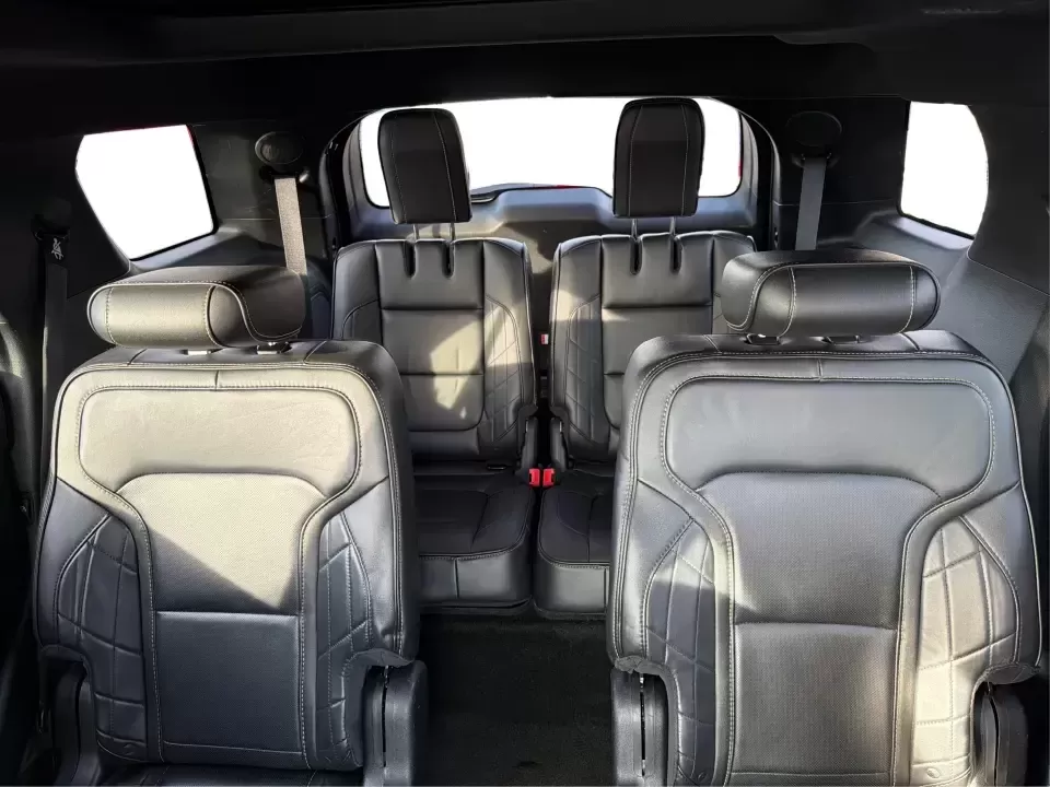 2018 Ford Explorer Platinum (1FM5K8HT1JG) with an EcoBoost 3.5L V-6 gasoline direct injection engine, 6A transmission, located at 401 Woodman Dr, Riverside, OH, 45431, (937) 908-9800, 39.760899, -84.123421 - Load up the family, cue the road-trip playlist, and point your weekend plans toward Indian Lake or a quick getaway down I75-this 2018 Ford Explorer Platinum is built for real-life Ohio driving. With confident 4WD/AWD traction, three-row versatility, and premium comfort, it's an ideal SUV for growing - Photo#14