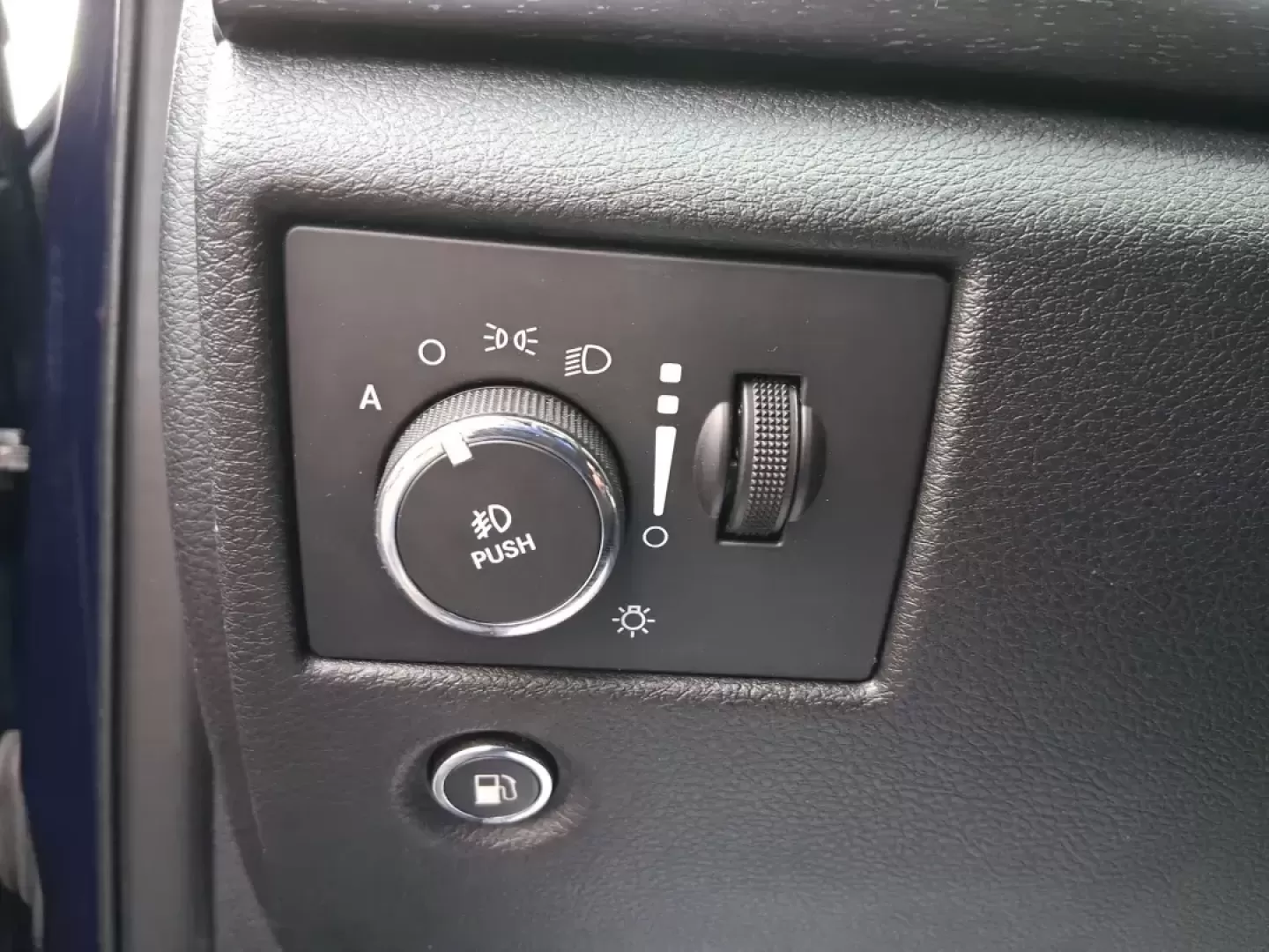 2015 Jeep Grand Cherokee Laredo (1C4RJFAG1FC) with an 3.6L V-6 DOHC engine, 8-Speed Automatic transmission, located at 1951 S Dayton Lakeview Rd., New Carlisle, OH, 45344, (937) 908-9800, 39.890999, -84.050255 - Picture a weekend that starts with a smooth commute through Clark County and ends with a spontaneous road trip-camp gear in the back, friends in the second row, and confidence when the weather turns. This 2015 Jeep Grand Cherokee Laredo is built for real life in Ohio: school runs, long drives down I - Photo#17