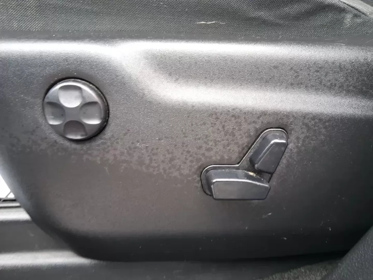 2015 Jeep Grand Cherokee Laredo (1C4RJFAG1FC) with an 3.6L V-6 DOHC engine, 8-Speed Automatic transmission, located at 1951 S Dayton Lakeview Rd., New Carlisle, OH, 45344, (937) 908-9800, 39.890999, -84.050255 - Picture a weekend that starts with a smooth commute through Clark County and ends with a spontaneous road trip-camp gear in the back, friends in the second row, and confidence when the weather turns. This 2015 Jeep Grand Cherokee Laredo is built for real life in Ohio: school runs, long drives down I - Photo#18