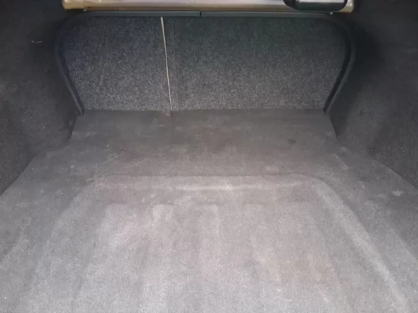 2016 Hyundai Sonata SE (5NPE24AFXGH) with an 2.4L I-4 gasoline direct injection engine, 7A transmission, located at 1184 Kauffman Ave, Fairborn, OH, 45324, (937) 908-9800, 39.807072, -84.030914 - Make every day in Fairborn feel easier-whether you're commuting to Wright-Patterson AFB, shuttling kids between school and practice, or planning a weekend drive out toward Yellow Springs and Glen Helen. This 2016 Hyundai Sonata SE sedan is built for real life: comfortable for long stretches on I675, - Photo#12