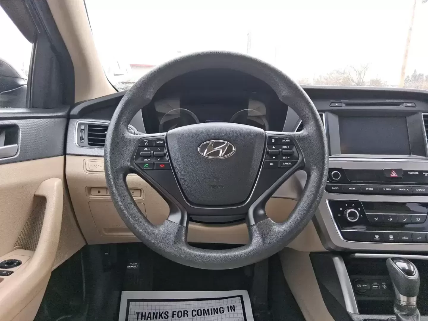 2016 Hyundai Sonata SE (5NPE24AFXGH) with an 2.4L I-4 gasoline direct injection engine, 7A transmission, located at 1184 Kauffman Ave, Fairborn, OH, 45324, (937) 908-9800, 39.807072, -84.030914 - Make every day in Fairborn feel easier-whether you're commuting to Wright-Patterson AFB, shuttling kids between school and practice, or planning a weekend drive out toward Yellow Springs and Glen Helen. This 2016 Hyundai Sonata SE sedan is built for real life: comfortable for long stretches on I675, - Photo#16