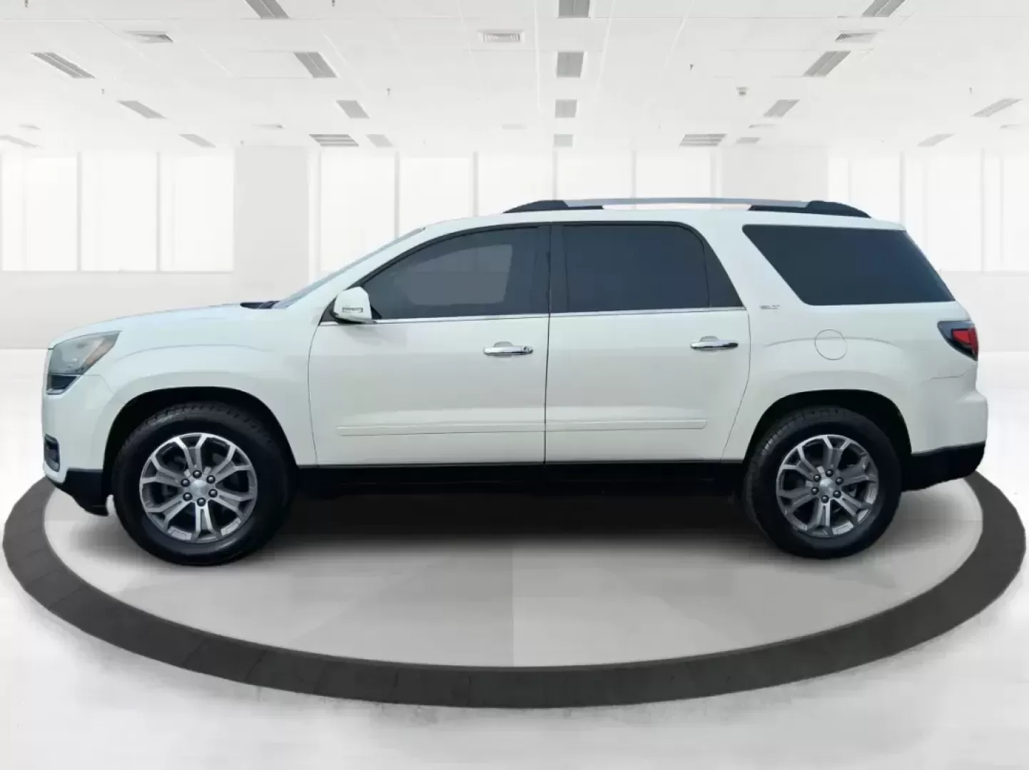 2015 GMC Acadia SLT-1 (1GKKRRKDXFJ) with an 3.6L V-6 gasoline direct injection engine, 6-Speed Automatic transmission, located at 4508 South Dixie Dr, Moraine, OH, 45439, (937) 908-9800, 39.689976, -84.218452 - Need one SUV that can handle school drop-offs, a long commute up I75, and a packed weekend at Carillon Historical Park or a day trip to Caesar Creek? This 2015 GMC Acadia SLT-1 is built for real life in Moraine-roomy, comfortable, and ready for the daily hustle while still feeling upscale for road-t - Photo#5
