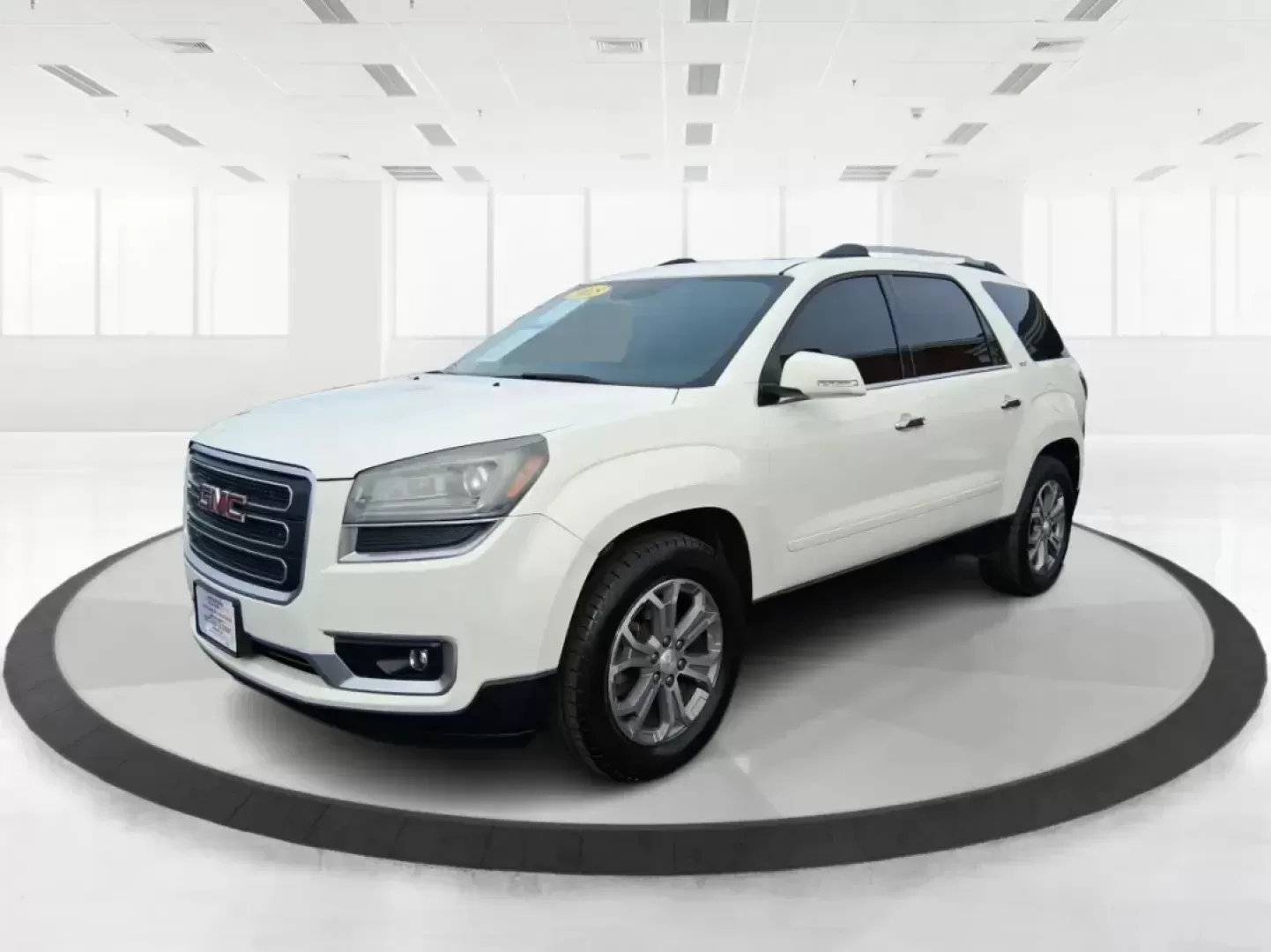 2015 GMC Acadia SLT-1 (1GKKRRKDXFJ) with an 3.6L V-6 gasoline direct injection engine, 6-Speed Automatic transmission, located at 4508 South Dixie Dr, Moraine, OH, 45439, (937) 908-9800, 39.689976, -84.218452 - Need one SUV that can handle school drop-offs, a long commute up I75, and a packed weekend at Carillon Historical Park or a day trip to Caesar Creek? This 2015 GMC Acadia SLT-1 is built for real life in Moraine-roomy, comfortable, and ready for the daily hustle while still feeling upscale for road-t - Photo#8