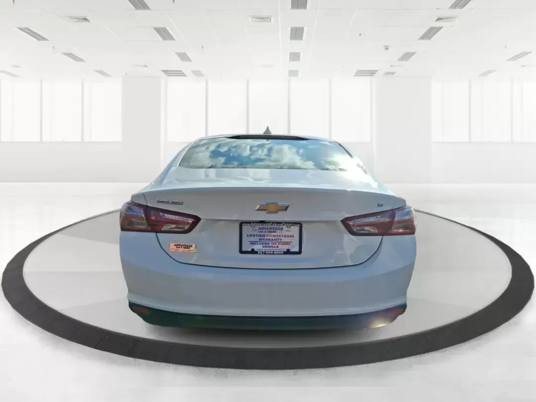 2022 Chevrolet Malibu FWD LT (1G1ZD5ST2NF) with an ECOTEC 1.5L I-4 gasoline direct injection engine, 6A transmission, located at 1230 East Main St, Xenia, OH, 45385, (937) 908-9800, 39.688026, -83.910172 - Need a reliable commuter that still feels comfortable for date night in downtown Xenia, the daily school run, or quick weekend escapes toward John Bryan State Park? This 2022 Chevrolet Malibu LT is built for real life-easy to drive, fuel-friendly on regular unleaded, and packed with the comfort and - Photo#3