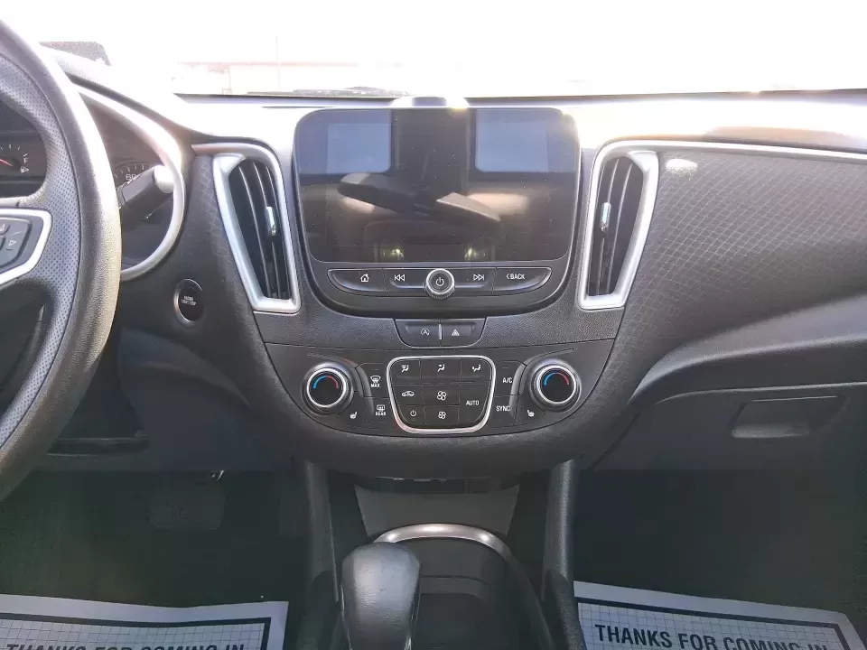 2022 Chevrolet Malibu FWD LT (1G1ZD5ST2NF) with an ECOTEC 1.5L I-4 gasoline direct injection engine, 6A transmission, located at 1230 East Main St, Xenia, OH, 45385, (937) 908-9800, 39.688026, -83.910172 - Need a reliable commuter that still feels comfortable for date night in downtown Xenia, the daily school run, or quick weekend escapes toward John Bryan State Park? This 2022 Chevrolet Malibu LT is built for real life-easy to drive, fuel-friendly on regular unleaded, and packed with the comfort and - Photo#13