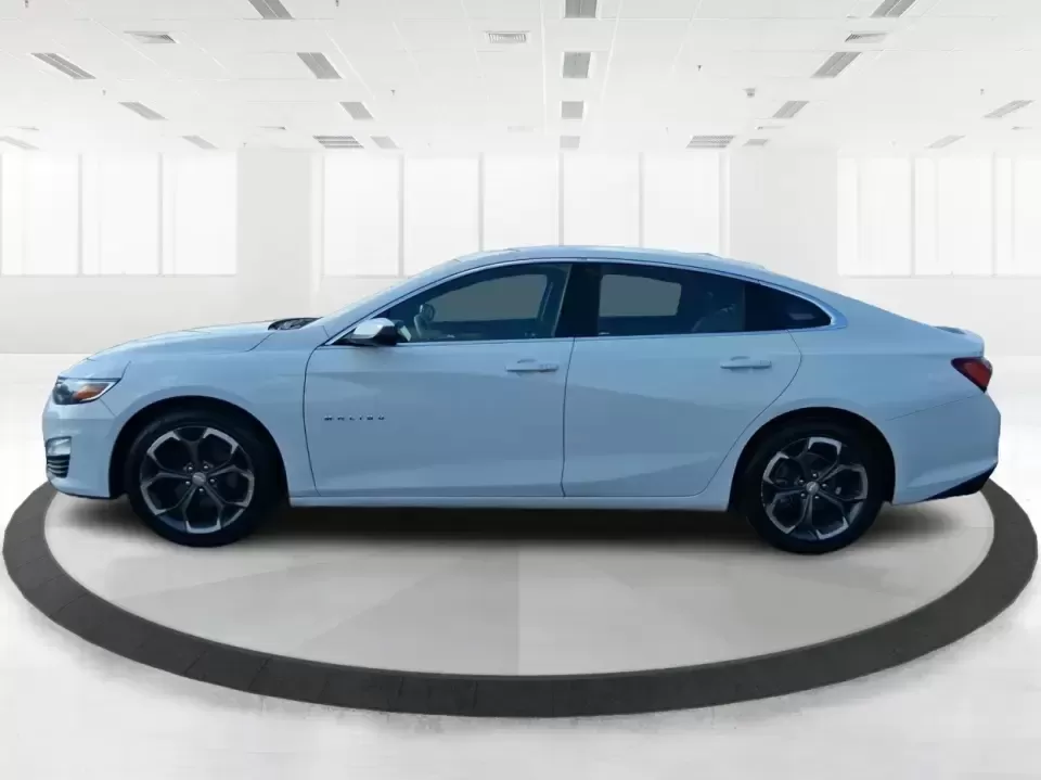 2022 Chevrolet Malibu FWD LT (1G1ZD5ST2NF) with an ECOTEC 1.5L I-4 gasoline direct injection engine, 6A transmission, located at 1184 Kauffman Ave, Fairborn, OH, 45324, (937) 908-9800, 39.807072, -84.030914 - Need a reliable commuter that still feels comfortable for date night in downtown Xenia, the daily school run, or quick weekend escapes toward John Bryan State Park? This 2022 Chevrolet Malibu LT is built for real life-easy to drive, fuel-friendly on regular unleaded, and packed with the comfort and - Photo#5