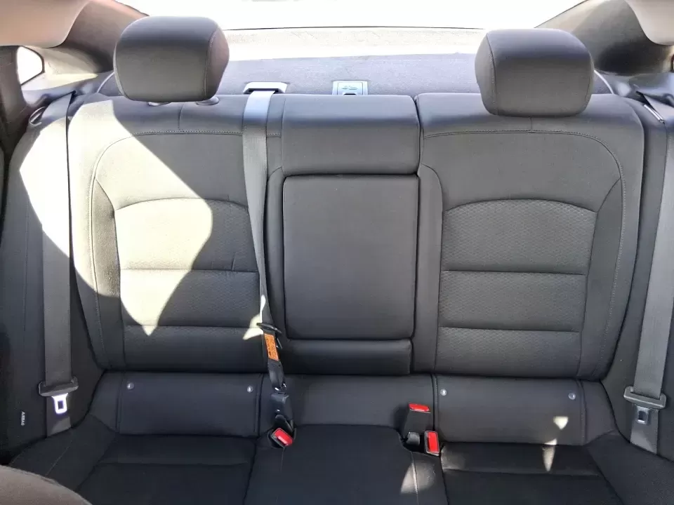 2022 Chevrolet Malibu FWD LT (1G1ZD5ST2NF) with an ECOTEC 1.5L I-4 gasoline direct injection engine, 6A transmission, located at 1184 Kauffman Ave, Fairborn, OH, 45324, (937) 908-9800, 39.807072, -84.030914 - Need a reliable commuter that still feels comfortable for date night in downtown Xenia, the daily school run, or quick weekend escapes toward John Bryan State Park? This 2022 Chevrolet Malibu LT is built for real life-easy to drive, fuel-friendly on regular unleaded, and packed with the comfort and - Photo#14