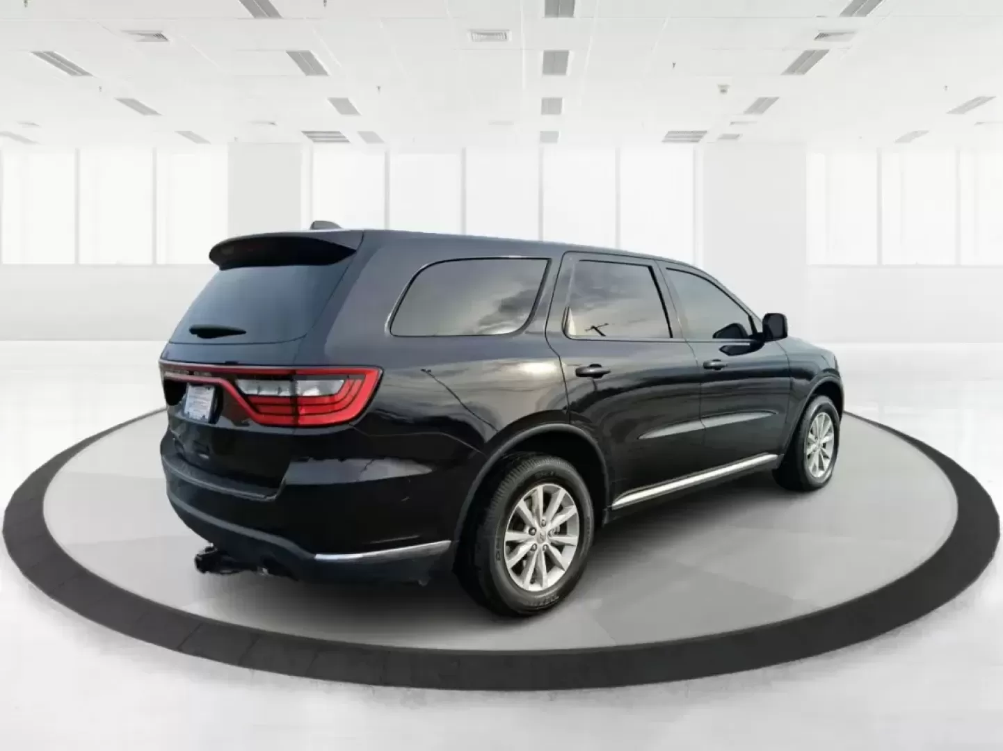 2021 Dodge Durango SXT AWD (1C4RDJAG4MC) with an Pentastar 3.6L V-6 DOHC engine, 8A transmission, located at 1099 N County Rd 25A , Troy, OH, 45373, (937) 908-9800, 40.057079, -84.212883 - Picture your next road trip out of Troy: the kids buckled in, playlists queued, and plenty of room for coolers, sports gear, or weekend luggage-without giving up confident all-weather traction. This 2021 Dodge Durango SXT AWD is built for real life in Ohio, whether you're commuting toward Dayton, ta - Photo#2