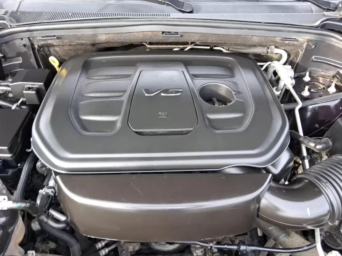 2021 Dodge Durango SXT AWD (1C4RDJAG4MC) with an Pentastar 3.6L V-6 DOHC engine, 8A transmission, located at 1099 N County Rd 25A , Troy, OH, 45373, (937) 908-9800, 40.057079, -84.212883 - Picture your next road trip out of Troy: the kids buckled in, playlists queued, and plenty of room for coolers, sports gear, or weekend luggage-without giving up confident all-weather traction. This 2021 Dodge Durango SXT AWD is built for real life in Ohio, whether you're commuting toward Dayton, ta - Photo#9