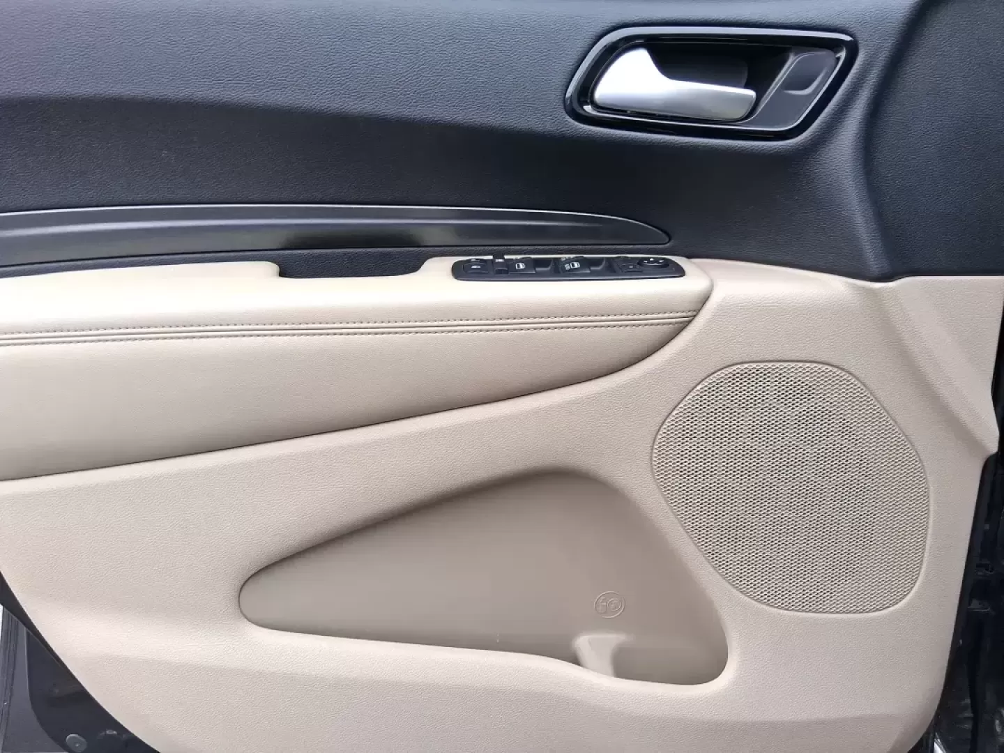 2021 Dodge Durango SXT AWD (1C4RDJAG4MC) with an Pentastar 3.6L V-6 DOHC engine, 8A transmission, located at 1099 N County Rd 25A , Troy, OH, 45373, (937) 908-9800, 40.057079, -84.212883 - Picture your next road trip out of Troy: the kids buckled in, playlists queued, and plenty of room for coolers, sports gear, or weekend luggage-without giving up confident all-weather traction. This 2021 Dodge Durango SXT AWD is built for real life in Ohio, whether you're commuting toward Dayton, ta - Photo#16