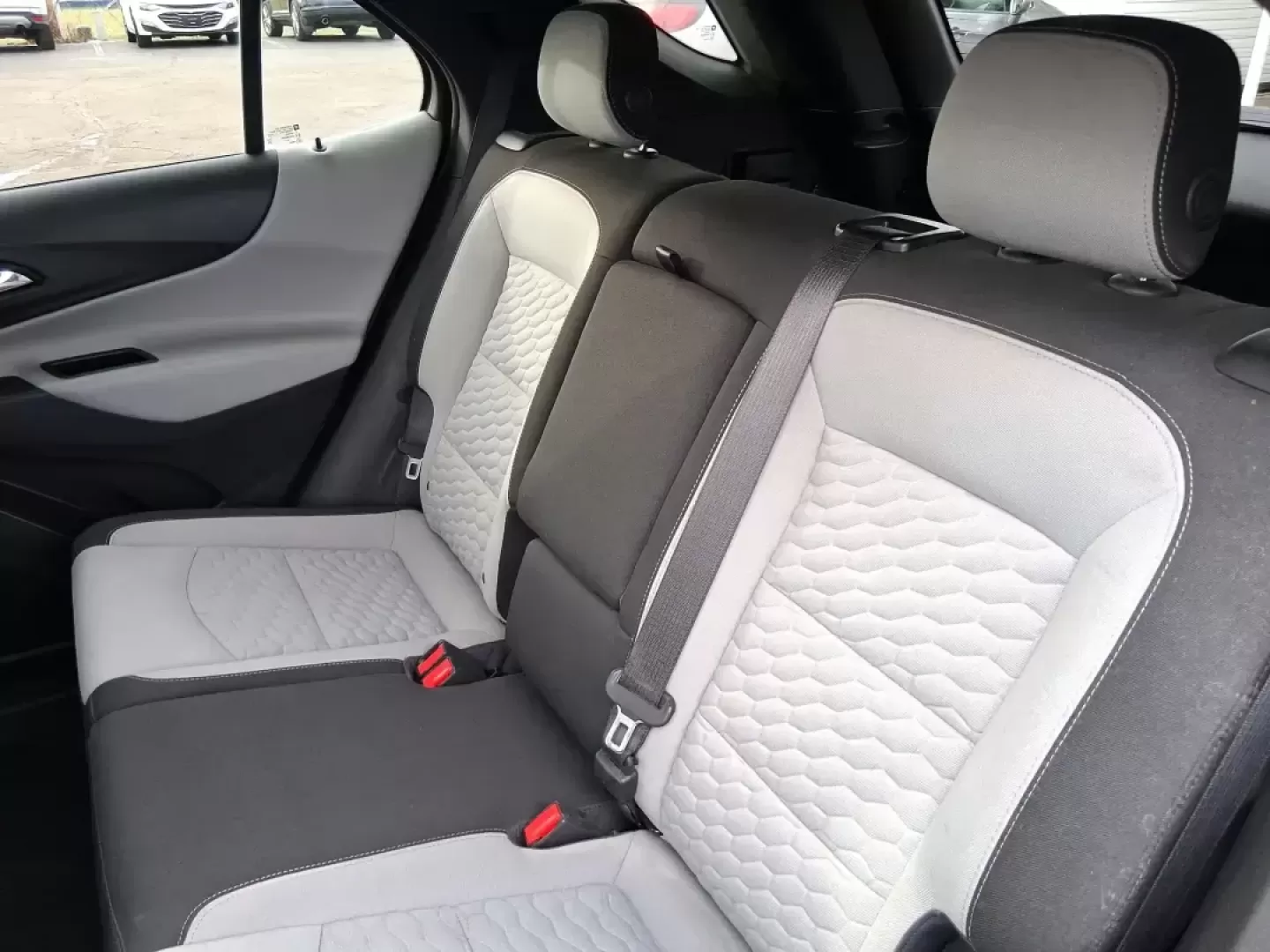 2020 Chevrolet Equinox FWD LT 1.5L Turbo (3GNAXKEV7LS) with an 1.5L I-4 gasoline direct injection engine, 6A transmission, located at 1184 Kauffman Ave, Fairborn, OH, 45324, (937) 908-9800, 39.807072, -84.030914 - Picture your next week going smoother: school drop-offs, I675 commutes, grocery runs, and spontaneous weekend escapes to Yellow Springs-handled in one comfortable, efficient SUV that fits real life. This **2020 Chevrolet Equinox LT (FWD) 1.5L Turbo** in **Pacific Blue Metallic** is a smart choice fo - Photo#10