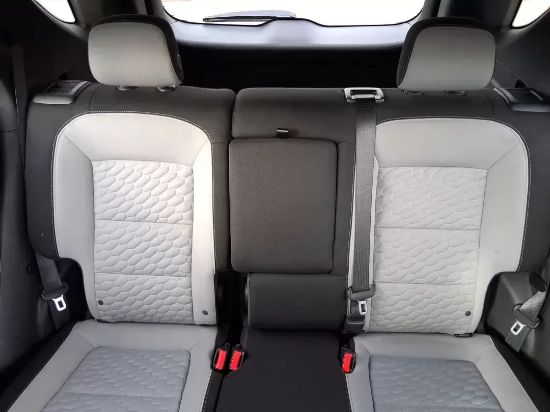 2020 Chevrolet Equinox FWD LT 1.5L Turbo (3GNAXKEV7LS) with an 1.5L I-4 gasoline direct injection engine, 6A transmission, located at 1184 Kauffman Ave, Fairborn, OH, 45324, (937) 908-9800, 39.807072, -84.030914 - Picture your next week going smoother: school drop-offs, I675 commutes, grocery runs, and spontaneous weekend escapes to Yellow Springs-handled in one comfortable, efficient SUV that fits real life. This **2020 Chevrolet Equinox LT (FWD) 1.5L Turbo** in **Pacific Blue Metallic** is a smart choice fo - Photo#14