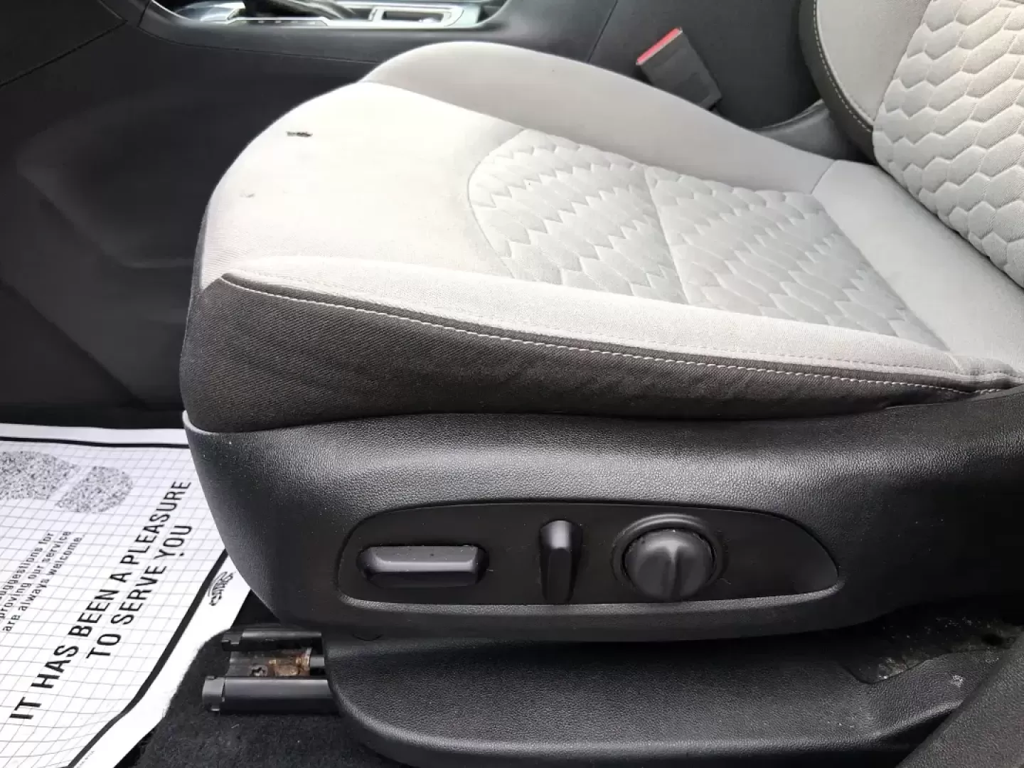 2020 Chevrolet Equinox FWD LT 1.5L Turbo (3GNAXKEV7LS) with an 1.5L I-4 gasoline direct injection engine, 6A transmission, located at 1184 Kauffman Ave, Fairborn, OH, 45324, (937) 908-9800, 39.807072, -84.030914 - Picture your next week going smoother: school drop-offs, I675 commutes, grocery runs, and spontaneous weekend escapes to Yellow Springs-handled in one comfortable, efficient SUV that fits real life. This **2020 Chevrolet Equinox LT (FWD) 1.5L Turbo** in **Pacific Blue Metallic** is a smart choice fo - Photo#18