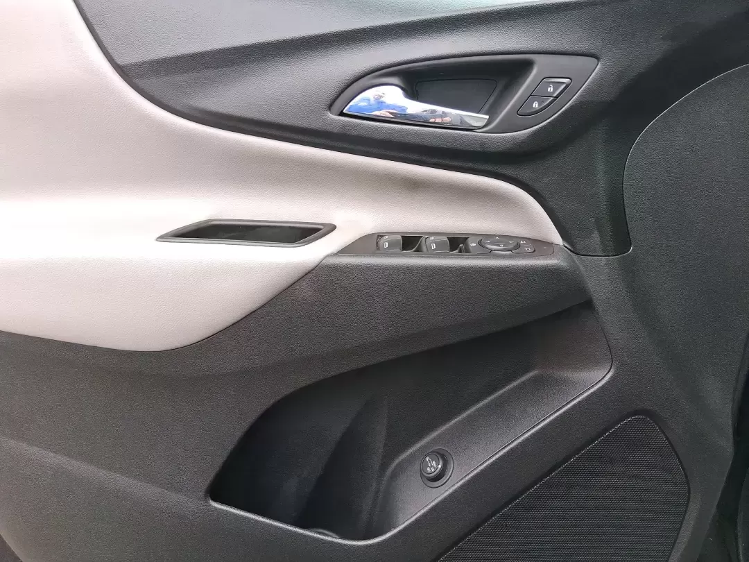 2020 Chevrolet Equinox FWD LT 1.5L Turbo (3GNAXKEV7LS) with an 1.5L I-4 gasoline direct injection engine, 6A transmission, located at 1184 Kauffman Ave, Fairborn, OH, 45324, (937) 908-9800, 39.807072, -84.030914 - Picture your next week going smoother: school drop-offs, I675 commutes, grocery runs, and spontaneous weekend escapes to Yellow Springs-handled in one comfortable, efficient SUV that fits real life. This **2020 Chevrolet Equinox LT (FWD) 1.5L Turbo** in **Pacific Blue Metallic** is a smart choice fo - Photo#19