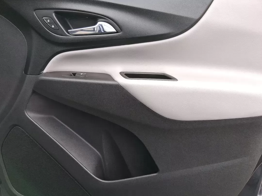 2020 Chevrolet Equinox FWD LT 1.5L Turbo (3GNAXKEV7LS) with an 1.5L I-4 gasoline direct injection engine, 6A transmission, located at 1184 Kauffman Ave, Fairborn, OH, 45324, (937) 908-9800, 39.807072, -84.030914 - Picture your next week going smoother: school drop-offs, I675 commutes, grocery runs, and spontaneous weekend escapes to Yellow Springs-handled in one comfortable, efficient SUV that fits real life. This **2020 Chevrolet Equinox LT (FWD) 1.5L Turbo** in **Pacific Blue Metallic** is a smart choice fo - Photo#20