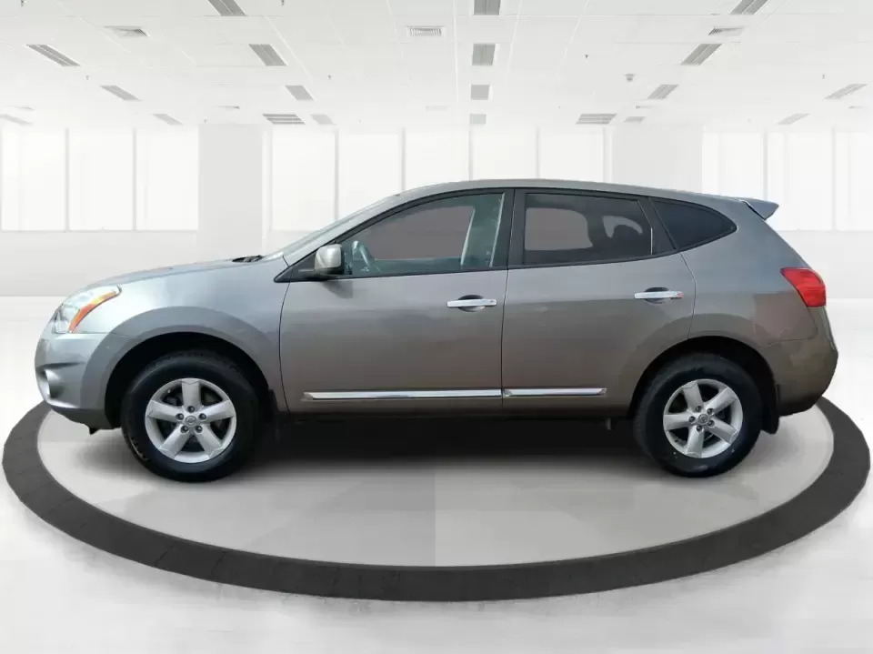 2013 Nissan Rogue S (JN8AS5MV5DW) with an 2.5L I-4 DOHC engine, Continuously Variable Transmission transmission, located at 8750 N County Rd 25A, Piqua, OH, 45356, (937) 908-9800, 40.164391, -84.232513 - 2013 Nissan Rogue S - Photo#5