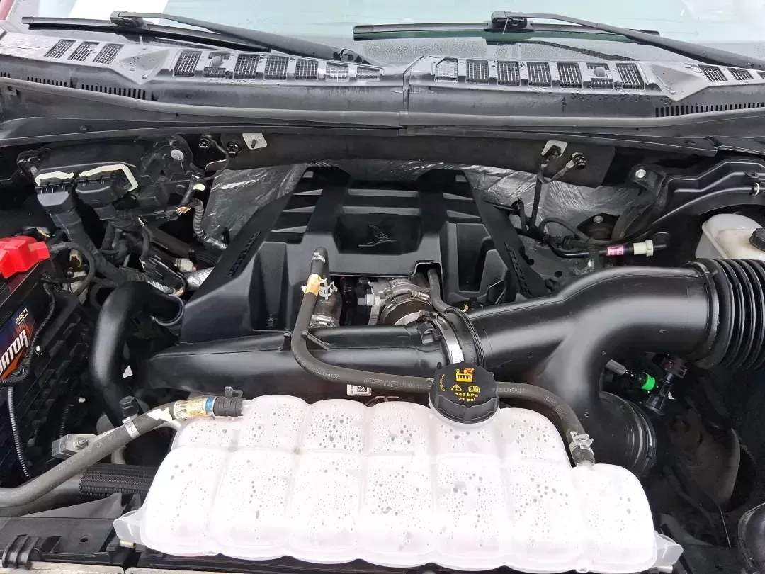 2016 Ford F-150 XLT (1FTEW1EP1GK) with an 2.7L V6 DOHC 24V engine, 6A transmission, located at 8750 N County Rd 25A, Piqua, OH, 45356, (937) 908-9800, 40.164391, -84.232513 - Need one truck that can handle weekday work runs, Saturday projects, and a last-minute road trip up I75 without breaking a sweat? This 2016 Ford F150 XLT Crew Cab 4WD is built for the doitall lifestyle-room for the crew, confidence in Ohio weather, and the capability to tow, haul, and explore while - Photo#11