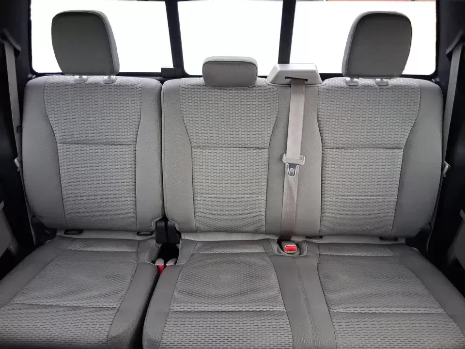 2016 Ford F-150 XLT (1FTEW1EP1GK) with an 2.7L V6 DOHC 24V engine, 6A transmission, located at 8750 N County Rd 25A, Piqua, OH, 45356, (937) 908-9800, 40.164391, -84.232513 - Need one truck that can handle weekday work runs, Saturday projects, and a last-minute road trip up I75 without breaking a sweat? This 2016 Ford F150 XLT Crew Cab 4WD is built for the doitall lifestyle-room for the crew, confidence in Ohio weather, and the capability to tow, haul, and explore while - Photo#13