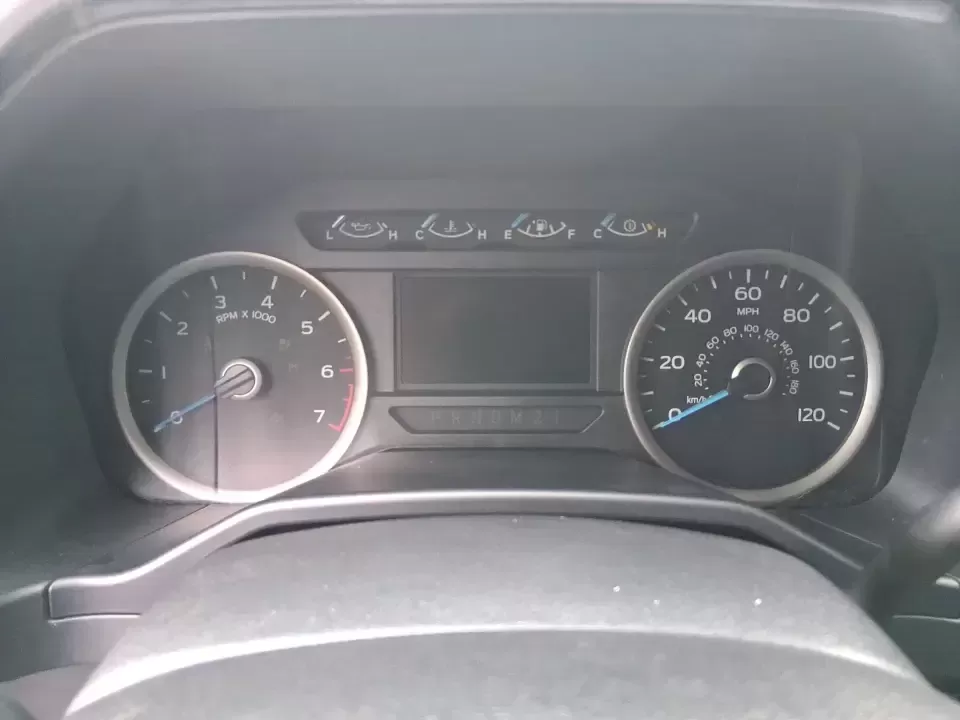 2016 Ford F-150 XLT (1FTEW1EP1GK) with an 2.7L V6 DOHC 24V engine, 6A transmission, located at 8750 N County Rd 25A, Piqua, OH, 45356, (937) 908-9800, 40.164391, -84.232513 - Need one truck that can handle weekday work runs, Saturday projects, and a last-minute road trip up I75 without breaking a sweat? This 2016 Ford F150 XLT Crew Cab 4WD is built for the doitall lifestyle-room for the crew, confidence in Ohio weather, and the capability to tow, haul, and explore while - Photo#14