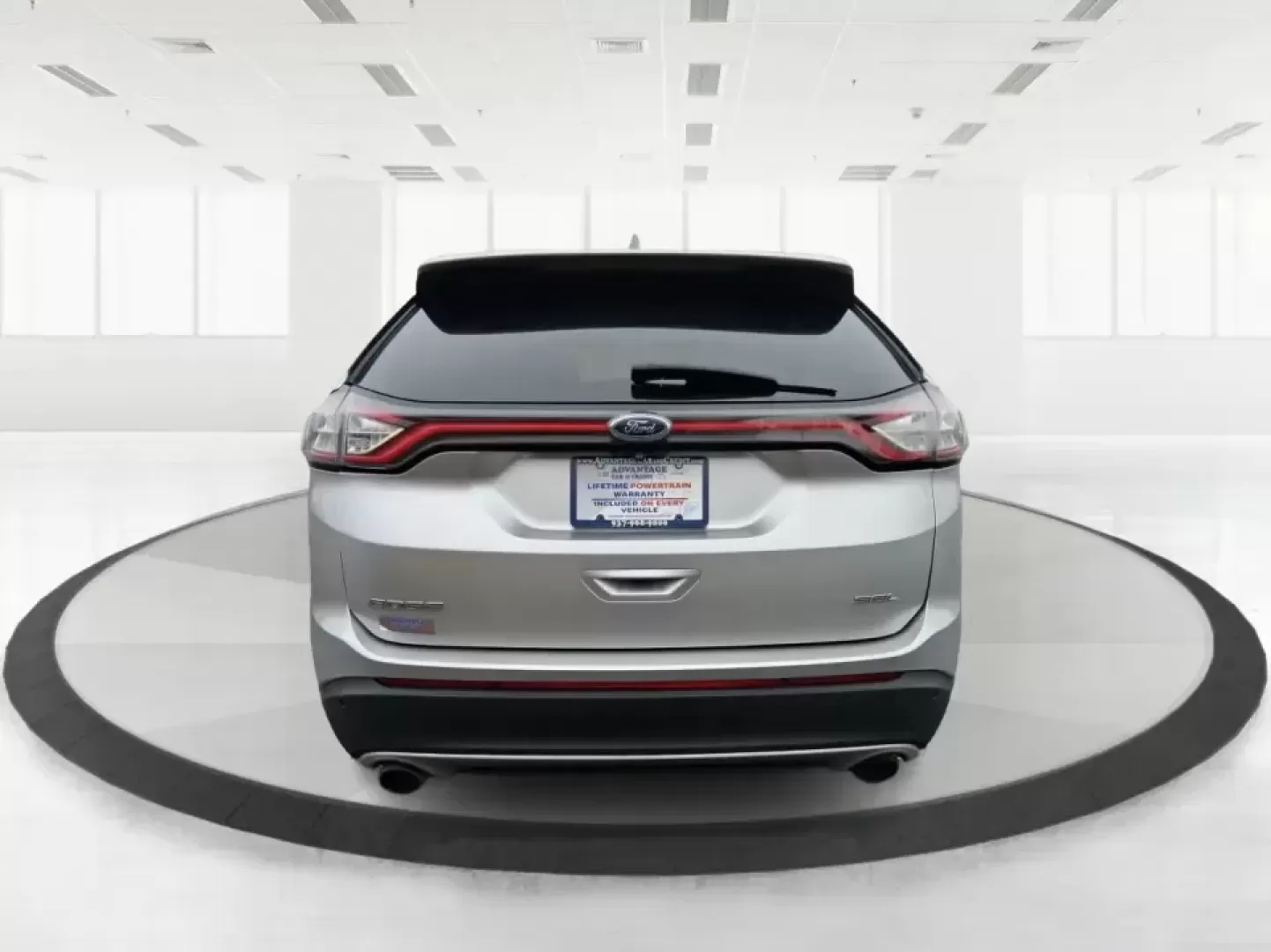 2018 Ford Edge SEL (2FMPK4J95JB) with an 2.0L L4 DOHC 16V engine, 6A transmission, located at 1230 East Main St, Xenia, OH, 45385, (937) 908-9800, 39.688026, -83.910172 - Load up the family, point the hood toward a weekend getaway, and enjoy the confident, all-weather versatility that makes an SUV the go-to choice in Ohio-this 2018 Ford Edge SEL is built for real life, from school runs and grocery trips to road trips out toward Indian Lake or a day exploring downtown - Photo#3