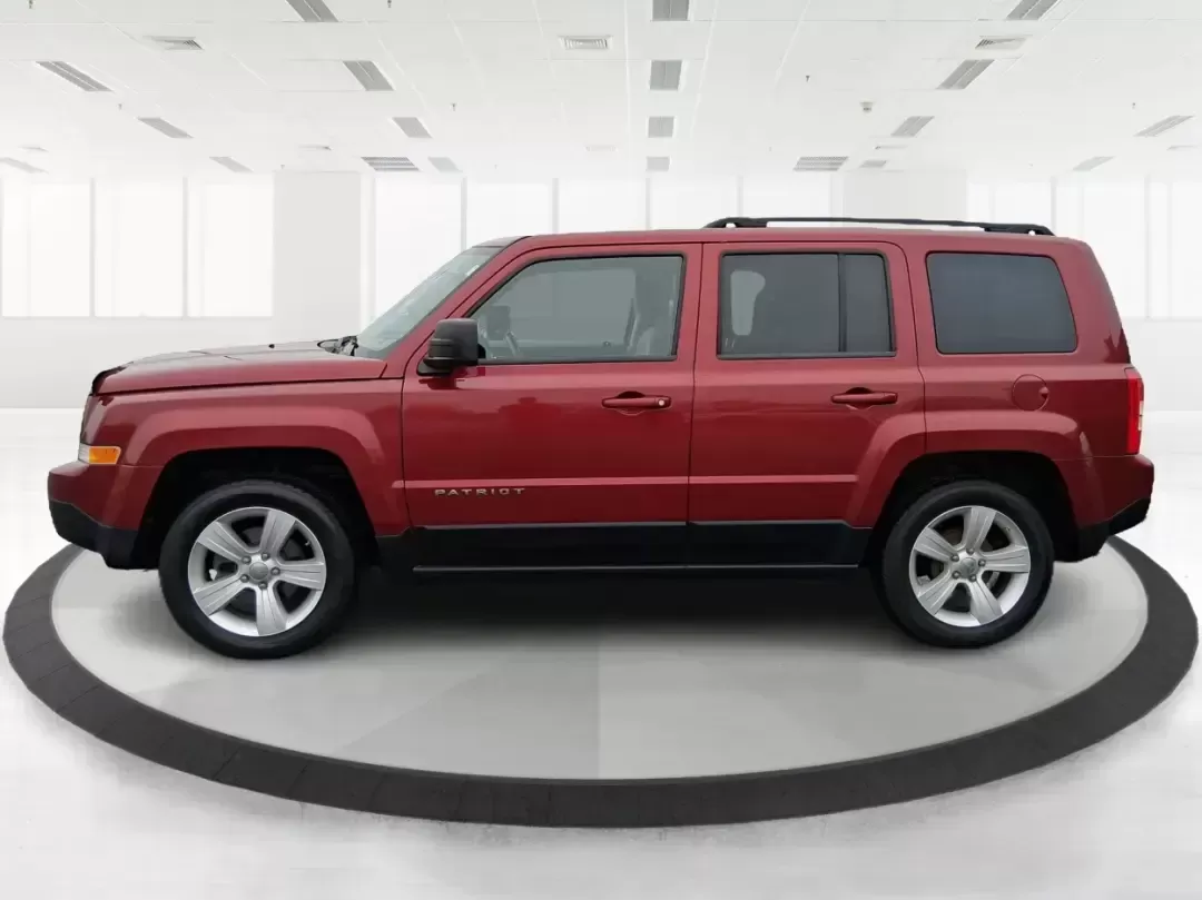 2012 Jeep Patriot Latitude (1C4NJPFB0CD) with an 2.4L L4 DOHC 16V engine, located at 1099 N County Rd 25A , Troy, OH, 45373, (937) 908-9800, 40.057079, -84.212883 - Picture your next weekend: a quick run up I-75 for a family visit, a scenic drive past the Miami River, then an easy loop back through downtown Troy for dinner-without worrying about whether your SUV can keep up with daily life. This 2012 Jeep Patriot Latitude is built for practical adventures and e - Photo#5