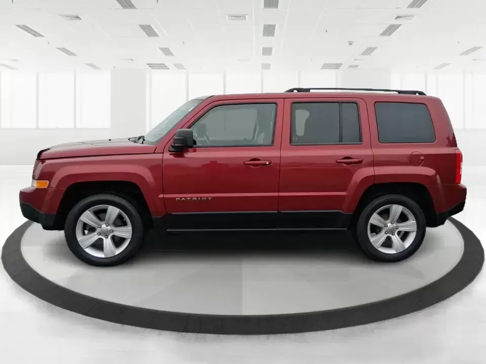 2012 Jeep Patriot Latitude (1C4NJPFB0CD) with an 2.4L L4 DOHC 16V engine, located at 1099 N County Rd 25A , Troy, OH, 45373, (937) 908-9800, 40.057079, -84.212883 - Picture your next weekend: a quick run up I-75 for a family visit, a scenic drive past the Miami River, then an easy loop back through downtown Troy for dinner-without worrying about whether your SUV can keep up with daily life. This 2012 Jeep Patriot Latitude is built for practical adventures and e - Photo#5