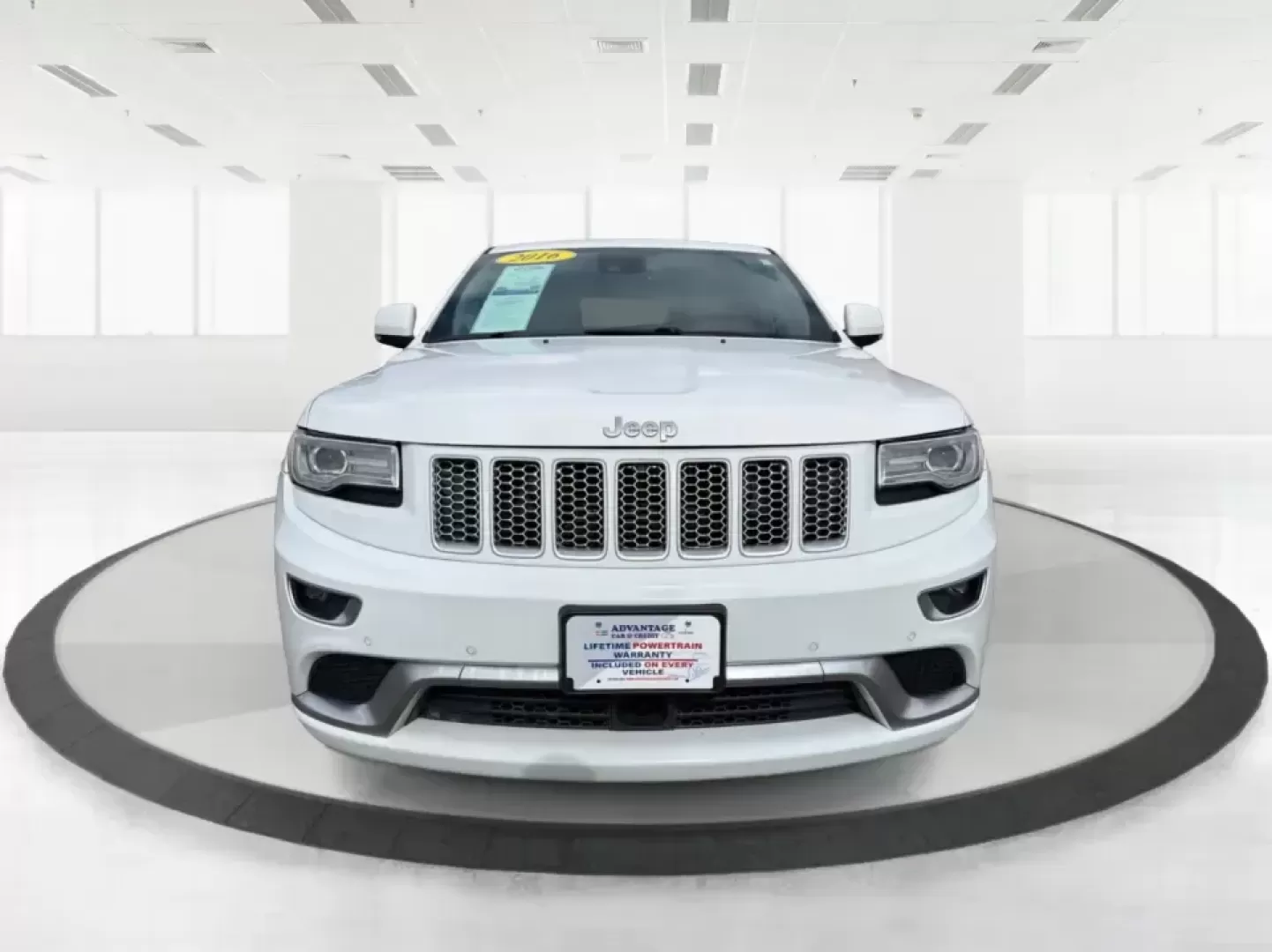 2016 Jeep Grand Cherokee Summit (1C4RJFJGXGC) with an 3.6L V6 DOHC 24V engine, 8A transmission, located at 1184 Kauffman Ave, Fairborn, OH, 45324, (937) 908-9800, 39.807072, -84.030914 - Pack the cooler, load up the family, and point the hood toward your next weekend escape-this 2016 Jeep Grand Cherokee Summit 4WD is built for Ohio life, from daily commutes across town to road trips out toward Hocking Hills. With its confident SUV stance, upscale Summit trim, and go-anywhere capabil - Photo#7