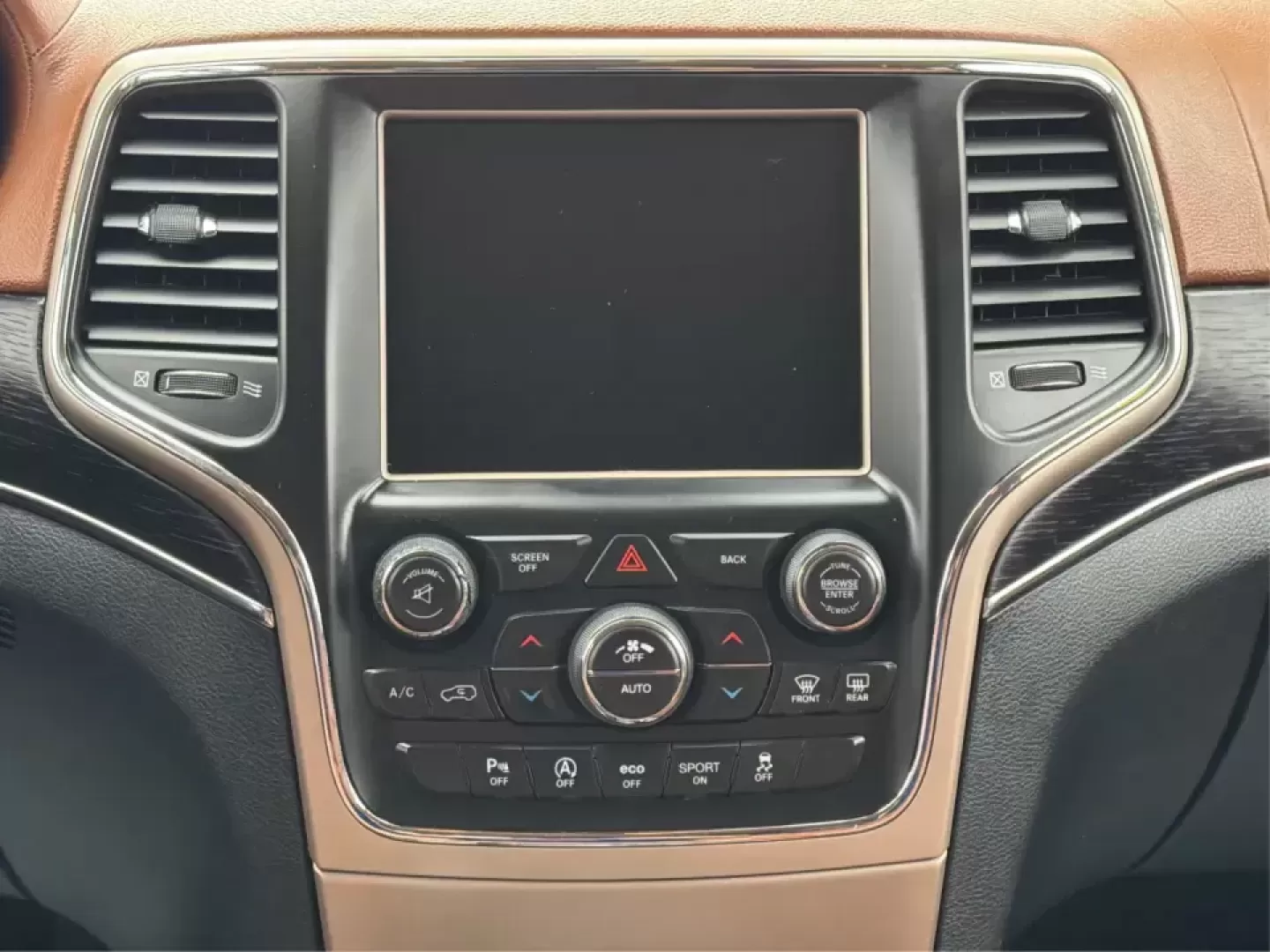 2016 Jeep Grand Cherokee Summit (1C4RJFJGXGC) with an 3.6L V6 DOHC 24V engine, 8A transmission, located at 1184 Kauffman Ave, Fairborn, OH, 45324, (937) 908-9800, 39.807072, -84.030914 - Pack the cooler, load up the family, and point the hood toward your next weekend escape-this 2016 Jeep Grand Cherokee Summit 4WD is built for Ohio life, from daily commutes across town to road trips out toward Hocking Hills. With its confident SUV stance, upscale Summit trim, and go-anywhere capabil - Photo#13