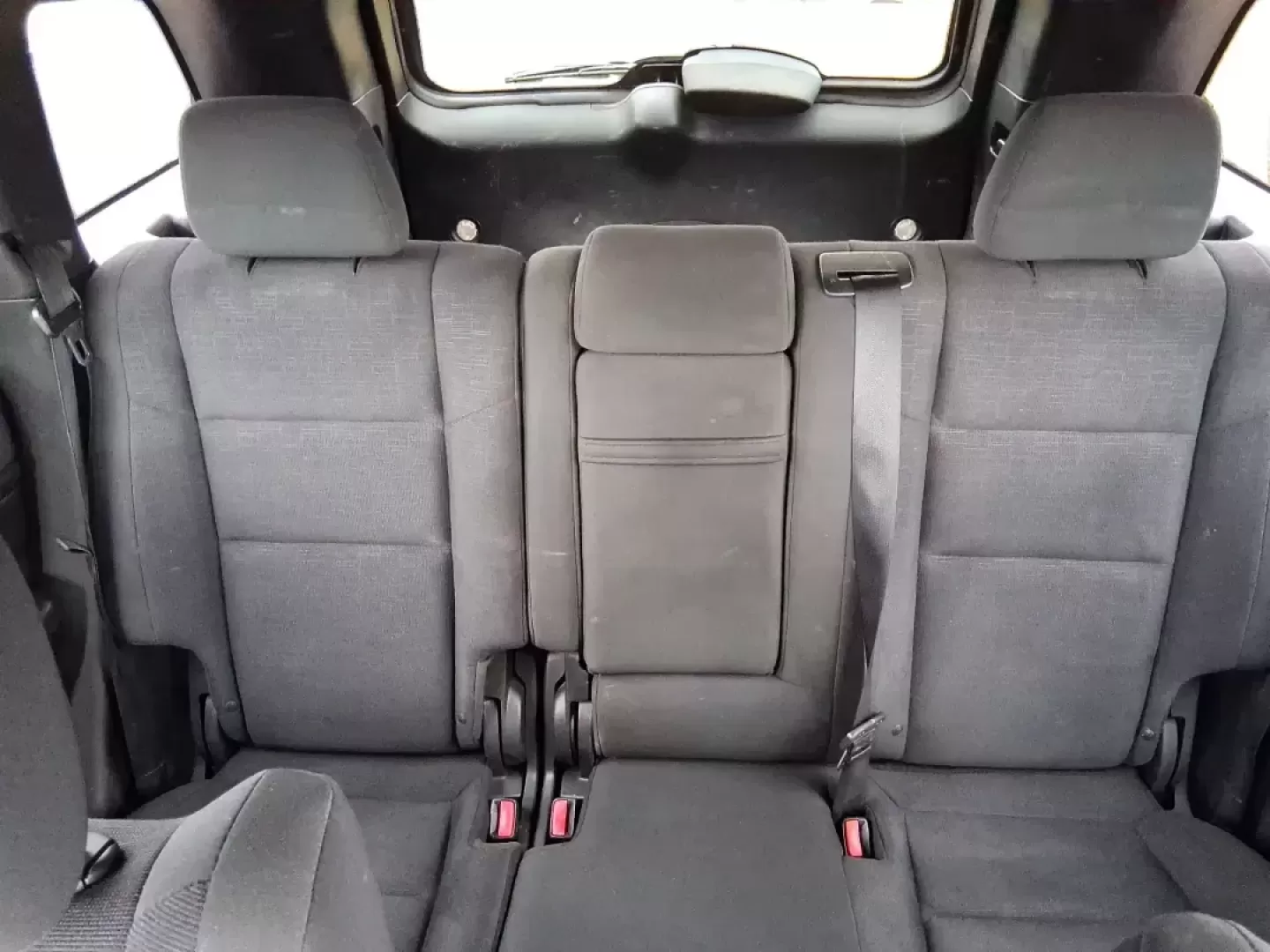 2013 Jeep Grand Cherokee Laredo (1C4RJFAG1DC) with an 3.6L V6 DOHC 24V engine, 5-Speed Automatic transmission, located at 401 Woodman Dr, Riverside, OH, 45431, (937) 908-9800, 39.760899, -84.123421 - Pack up the family, point the hood toward the next weekend getaway, and enjoy the confidence that comes with a capable SUV built for real life in Ohio. This 2013 Jeep Grand Cherokee Laredo in Mineral Gray Metallic Clearcoat is the kind of vehicle that fits your routine Monday through Friday-then tur - Photo#14