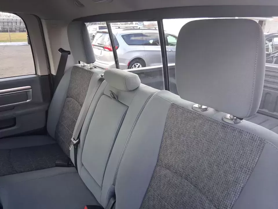 2016 Ram 1500 Lone Star (1C6RR7LT7GS) with an 5.7L V8 OHV 16V engine, 6A transmission, located at 1230 East Main St, Xenia, OH, 45385, (937) 908-9800, 39.688026, -83.910172 - Built for Midwest workweeks and weekend getaways, this 2016 Ram 1500 Lone Star Crew Cab is the kind of truck that fits real life in Riverside, Ohio-whether you're hauling gear for a home project, towing the toys for a trip out toward the Miami Valley, or loading up the family for a long road day on - Photo#10