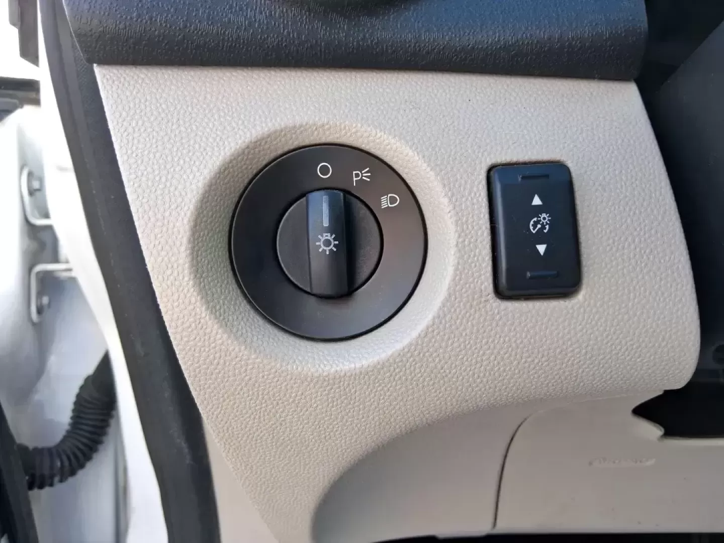 2013 Ford Fiesta SE (3FADP4BJXDM) with an 1.6L I-4 DOHC engine, located at 1951 S Dayton Lakeview Rd., New Carlisle, OH, 45344, (937) 908-9800, 39.890999, -84.050255 - Need a smart, efficient commuter that's easy to park downtown, nimble on I70, and still comfortable for weekend errands or a quick getaway to Springfield or Dayton? This 2013 Ford Fiesta SE Sedan in Oxford White delivers practical daily driving with the kind of budget-friendly ownership that fits re - Photo#17