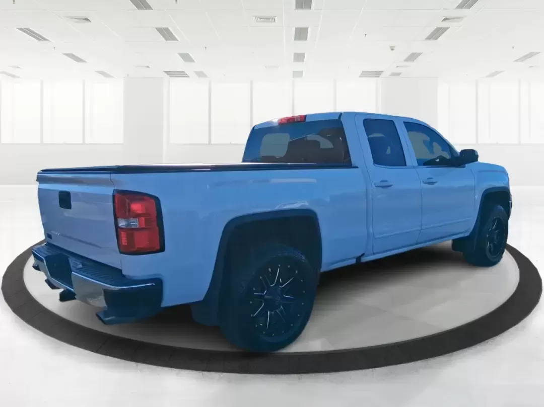 2016 GMC Sierra 1500 SLE (1GTV2MEC8GZ) with an EcoTec3 4.3L V-6 gasoline direct injection engine, 6A transmission, located at 4508 South Dixie Dr, Moraine, OH, 45439, (937) 908-9800, 39.689976, -84.218452 - Need a truck that can handle Midwest weather, weekend projects, and that long stretch down I75 without breaking a sweat? This **2016 GMC Sierra 1500 SLE Double Cab 4WD** is built for real life in Moraine-whether you're hauling gear to a job site, towing the boat for a day near **Carillon Historical - Photo#2