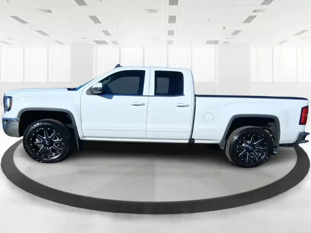 2016 GMC Sierra 1500 SLE (1GTV2MEC8GZ) with an EcoTec3 4.3L V-6 gasoline direct injection engine, 6A transmission, located at 4508 South Dixie Dr, Moraine, OH, 45439, (937) 908-9800, 39.689976, -84.218452 - Need a truck that can handle Midwest weather, weekend projects, and that long stretch down I75 without breaking a sweat? This **2016 GMC Sierra 1500 SLE Double Cab 4WD** is built for real life in Moraine-whether you're hauling gear to a job site, towing the boat for a day near **Carillon Historical - Photo#5
