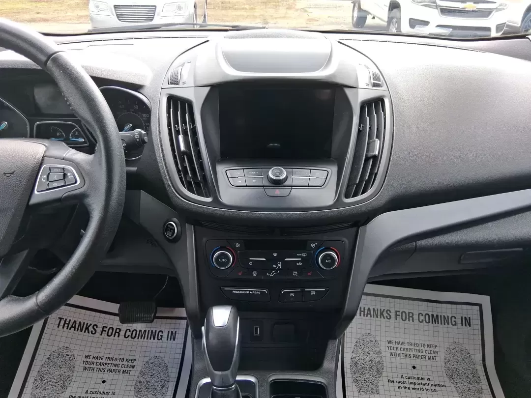 2019 Ford Escape SEL (1FMCU9HD7KU) with an 1.5L L4 DOHC 16V engine, 6A transmission, located at 1230 East Main St, Xenia, OH, 45385, (937) 908-9800, 39.688026, -83.910172 - Weekend road trips to John Bryan State Park, daily commutes down US-35, or the school-and-sports shuffle around Greene County-this 2019 Ford Escape SEL is the kind of compact SUV that fits real life in Xenia, Ohio. With confident AWD capability, a comfortable cabin, and practical cargo space, it's a - Photo#12