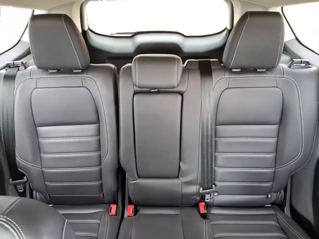 2019 Ford Escape SEL (1FMCU9HD7KU) with an 1.5L L4 DOHC 16V engine, 6A transmission, located at 1230 East Main St, Xenia, OH, 45385, (937) 908-9800, 39.688026, -83.910172 - Weekend road trips to John Bryan State Park, daily commutes down US-35, or the school-and-sports shuffle around Greene County-this 2019 Ford Escape SEL is the kind of compact SUV that fits real life in Xenia, Ohio. With confident AWD capability, a comfortable cabin, and practical cargo space, it's a - Photo#13