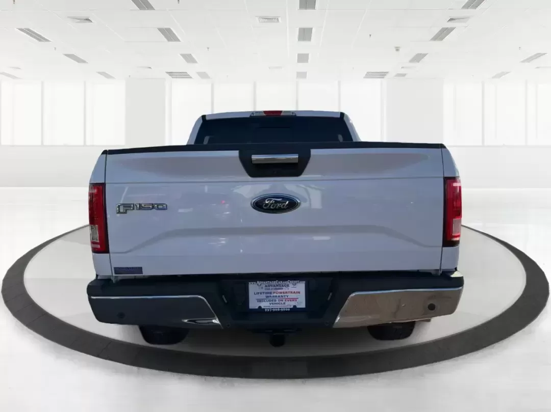 2015 Ford F-150 XLT (1FTEW1EP2FK) with an 2.7L V6 DOHC 24V engine, 6-Speed Automatic transmission, located at 1230 East Main St, Xenia, OH, 45385, (937) 908-9800, 39.688026, -83.910172 - Picture your next weekend: the bed loaded for a Greene County lake day, the family comfortable in a roomy Crew Cab, and 4WD ready when the weather turns on I35 or you decide to explore back roads outside Xenia. This 2015 Ford F-150 XLT is built for real life-work, play, towing, and everyday errands- - Photo#3
