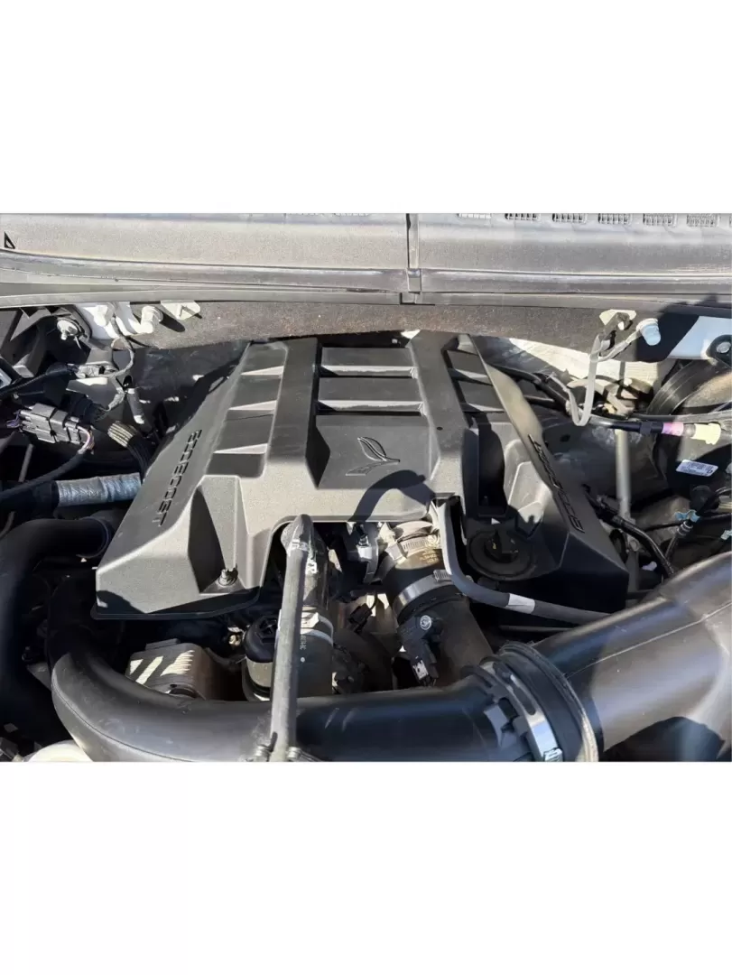 2015 Ford F-150 XLT (1FTEW1EP2FK) with an 2.7L V6 DOHC 24V engine, 6-Speed Automatic transmission, located at 1230 East Main St, Xenia, OH, 45385, (937) 908-9800, 39.688026, -83.910172 - Picture your next weekend: the bed loaded for a Greene County lake day, the family comfortable in a roomy Crew Cab, and 4WD ready when the weather turns on I35 or you decide to explore back roads outside Xenia. This 2015 Ford F-150 XLT is built for real life-work, play, towing, and everyday errands- - Photo#11