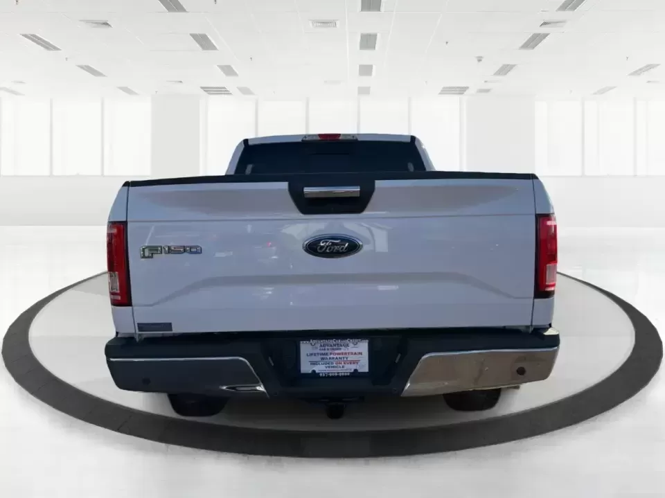 2015 Ford F-150 XLT (1FTEW1EP2FK) with an 2.7L V6 DOHC 24V engine, 6-Speed Automatic transmission, located at 1230 East Main St, Xenia, OH, 45385, (937) 908-9800, 39.688026, -83.910172 - Picture your next weekend: the bed loaded for a Greene County lake day, the family comfortable in a roomy Crew Cab, and 4WD ready when the weather turns on I35 or you decide to explore back roads outside Xenia. This 2015 Ford F-150 XLT is built for real life-work, play, towing, and everyday errands- - Photo#3