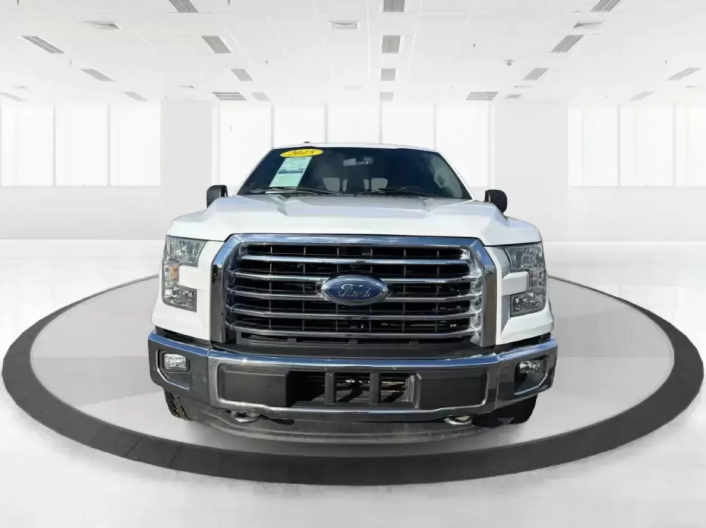 2015 Ford F-150 XLT (1FTEW1EP2FK) with an 2.7L V6 DOHC 24V engine, 6-Speed Automatic transmission, located at 1230 East Main St, Xenia, OH, 45385, (937) 908-9800, 39.688026, -83.910172 - Picture your next weekend: the bed loaded for a Greene County lake day, the family comfortable in a roomy Crew Cab, and 4WD ready when the weather turns on I35 or you decide to explore back roads outside Xenia. This 2015 Ford F-150 XLT is built for real life-work, play, towing, and everyday errands- - Photo#7